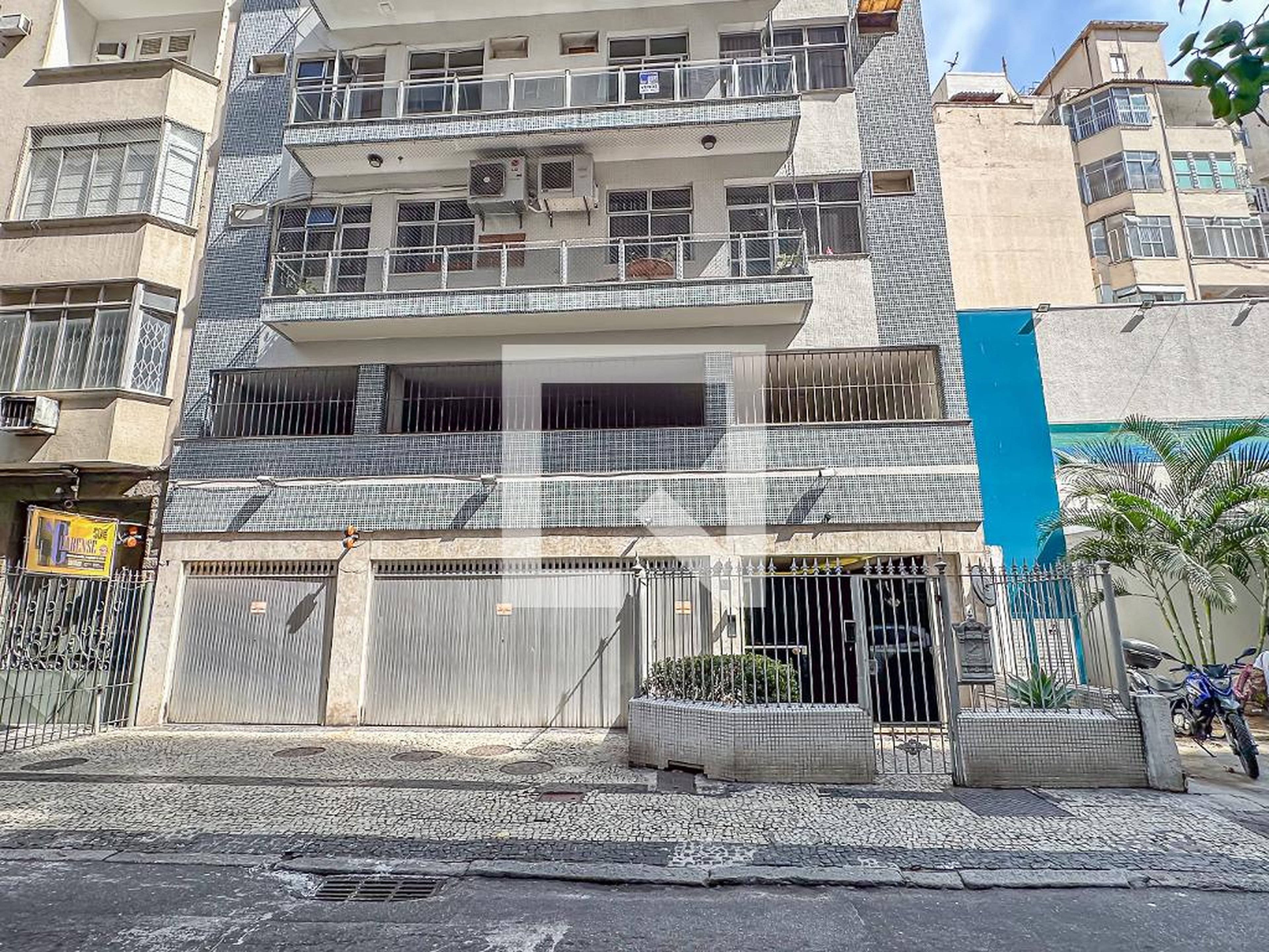 Fachada Condomínio em Rua Marquês de Paraná, 95