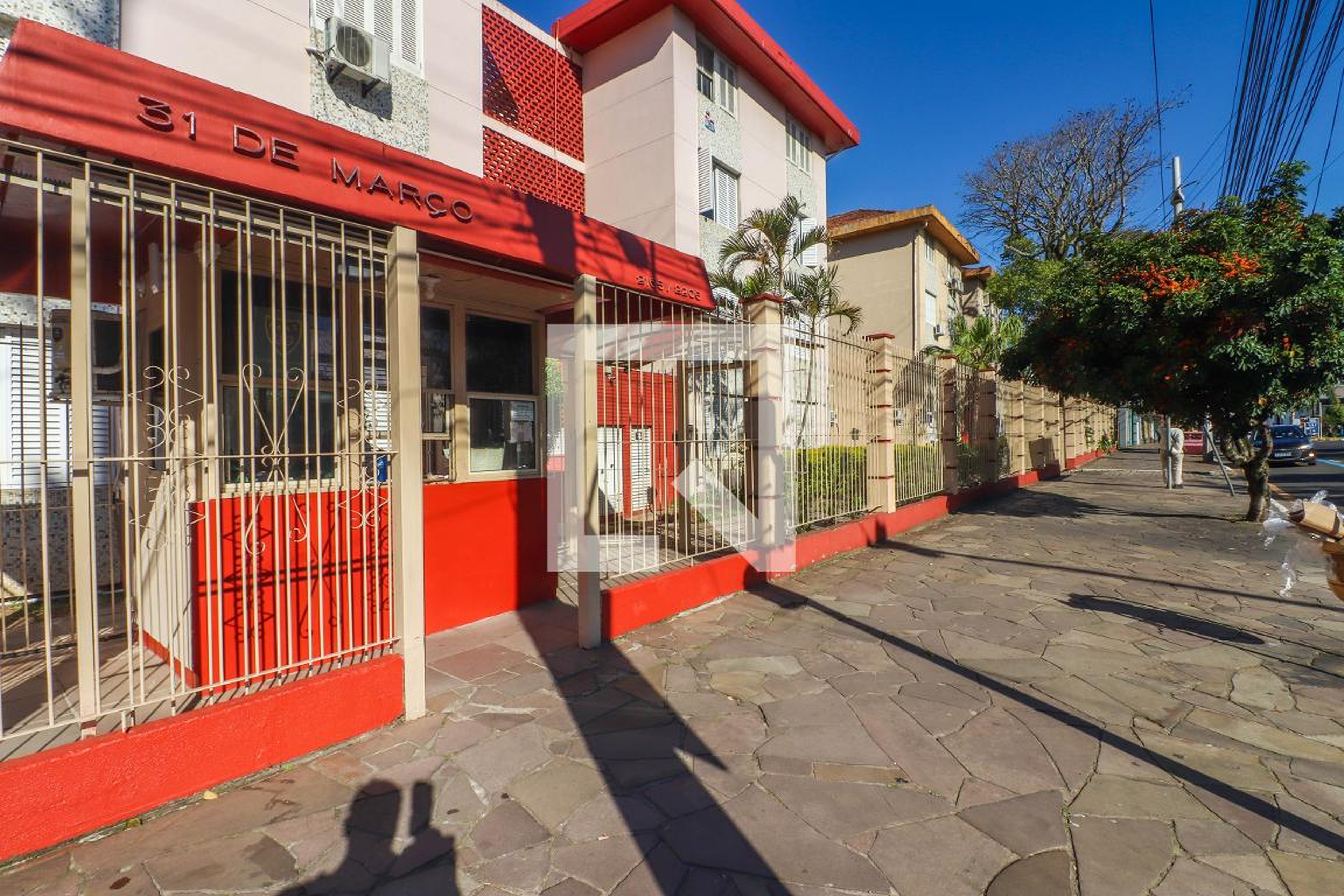 Fachada Condomínio em Avenida Plínio Brasil Milano, 2199