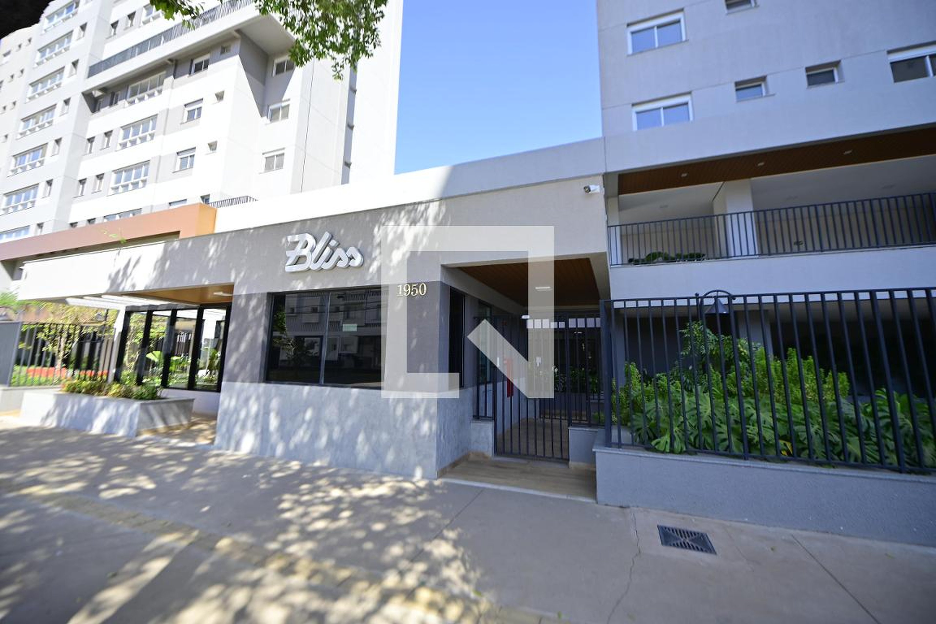 Fachada Condomínio em Avenida T-5, 1902