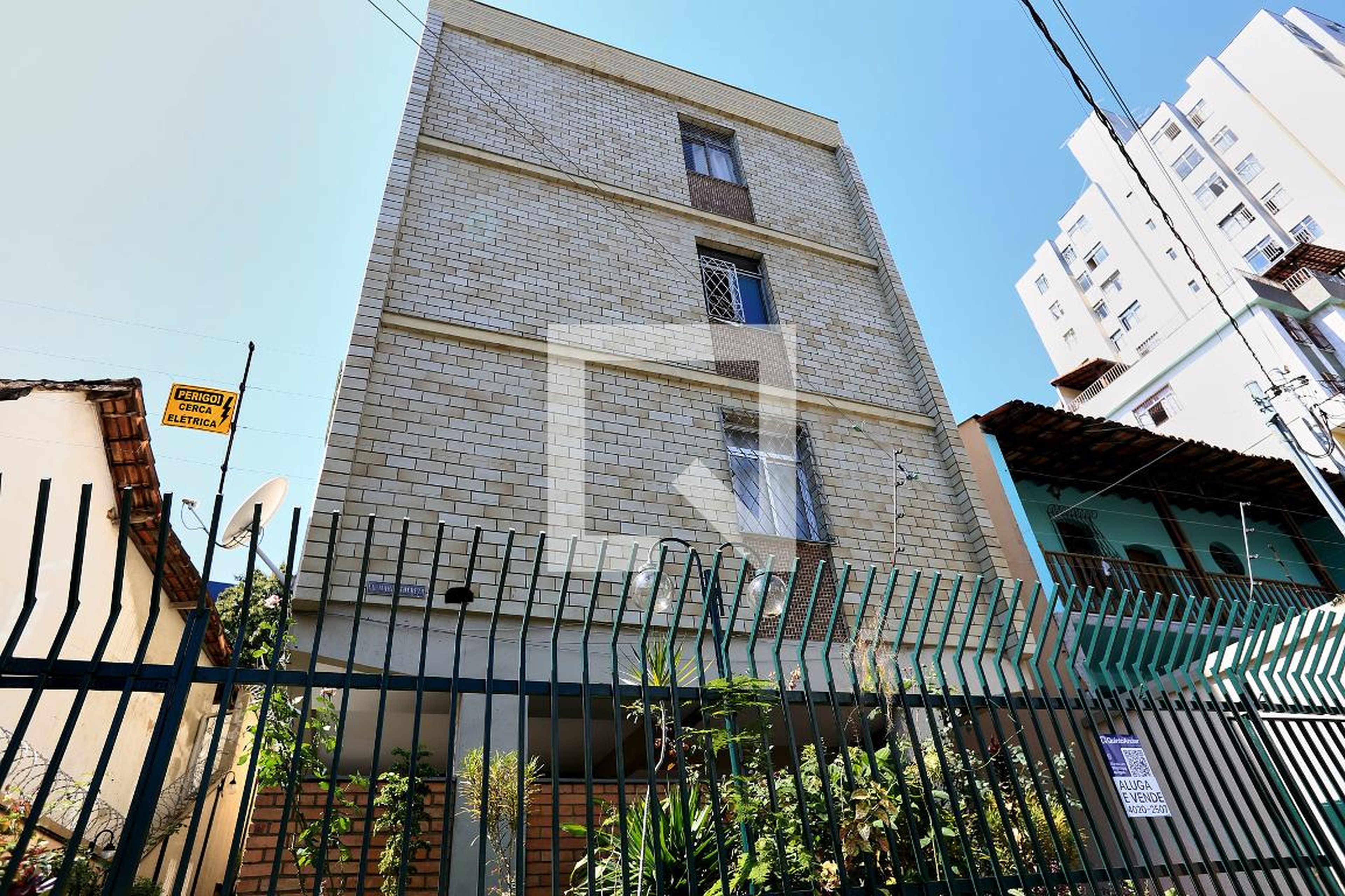 Fachada Condomínio em Rua São Julião, 285