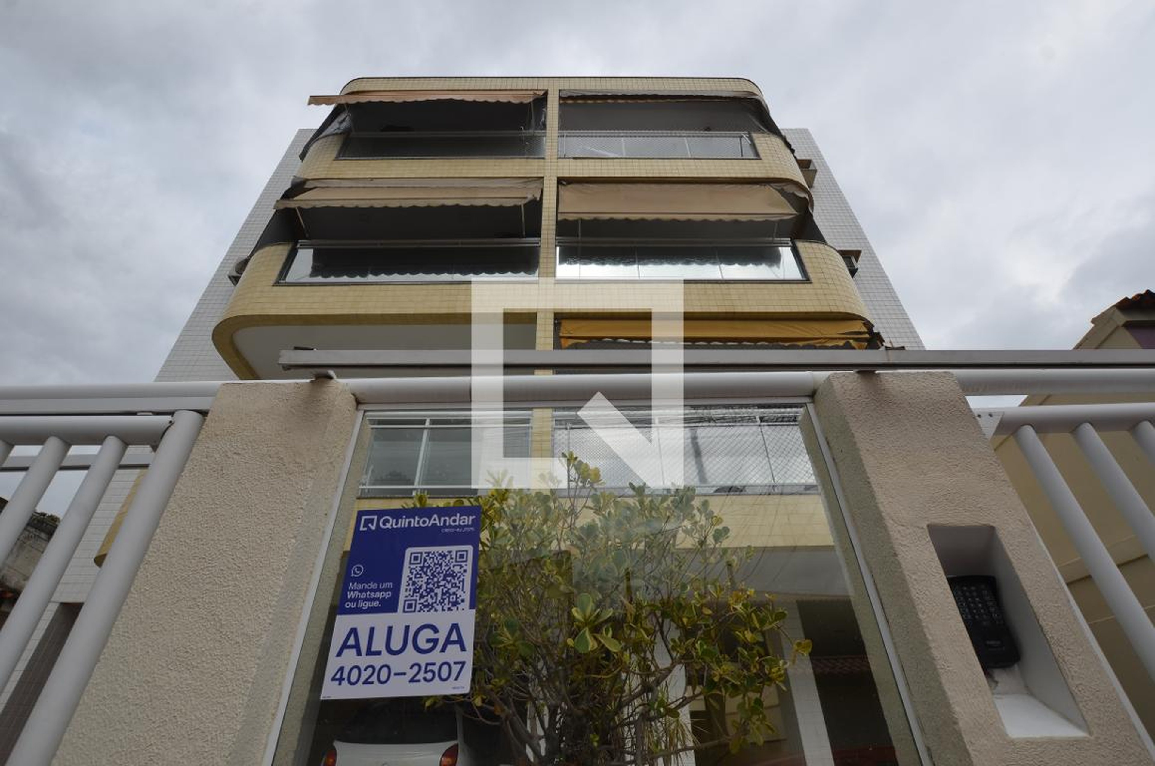 Fachada Condomínio em Rua Jerônimo Pinto, 725