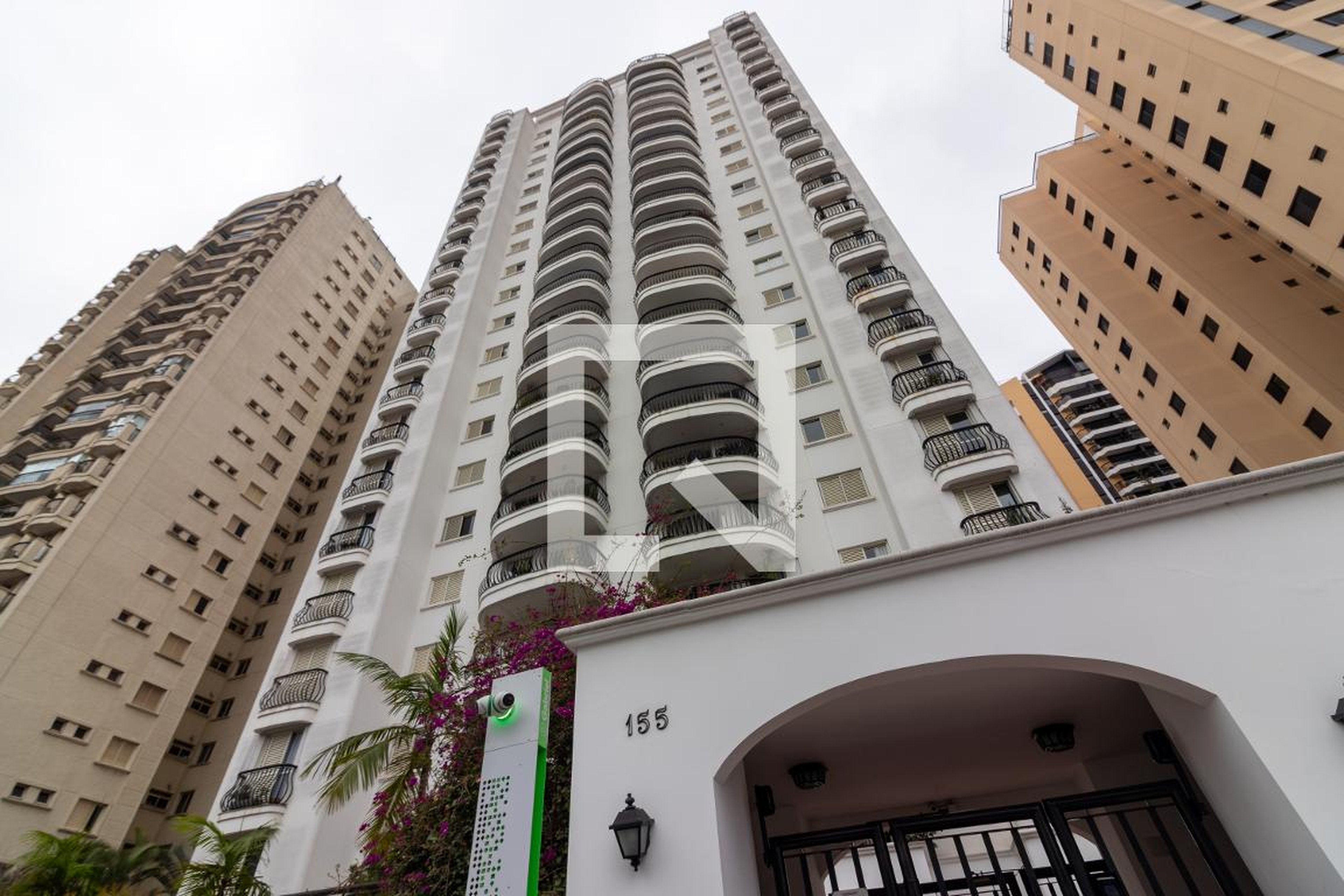 Fachada do Prédio Condomínio Prí­Ncipe de Navarra