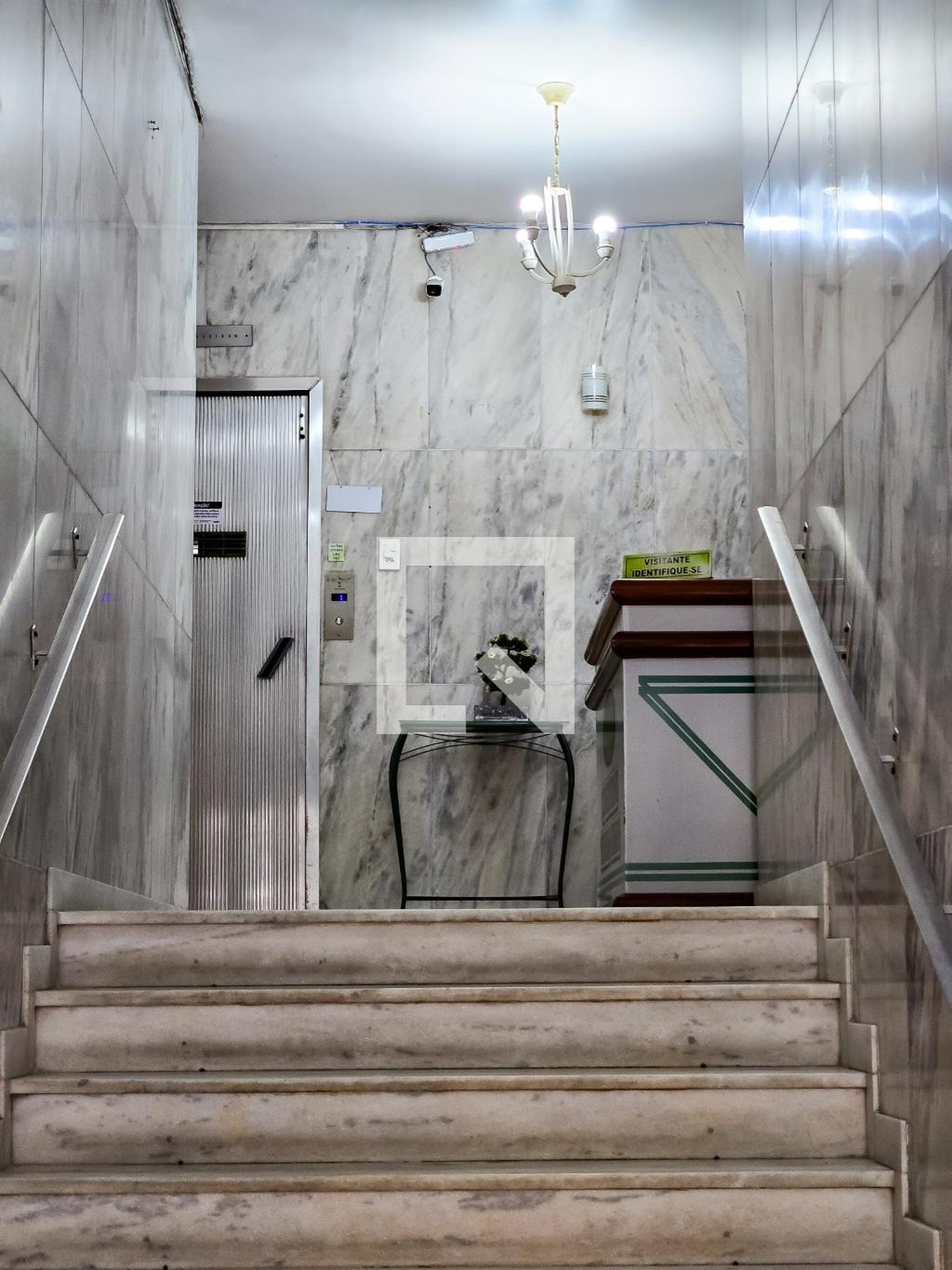 Hall de entrada - Edifício Amália Maria