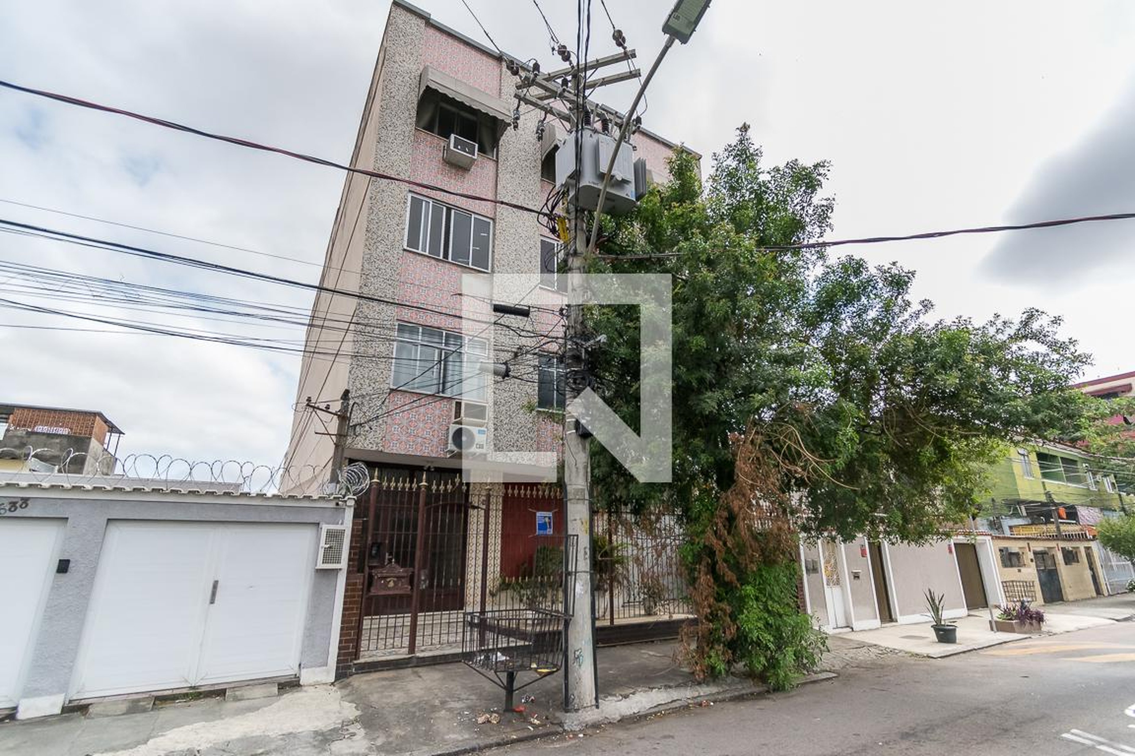 Fachada do Prédio Condomínio em Avenida Oliveira Belo, 643