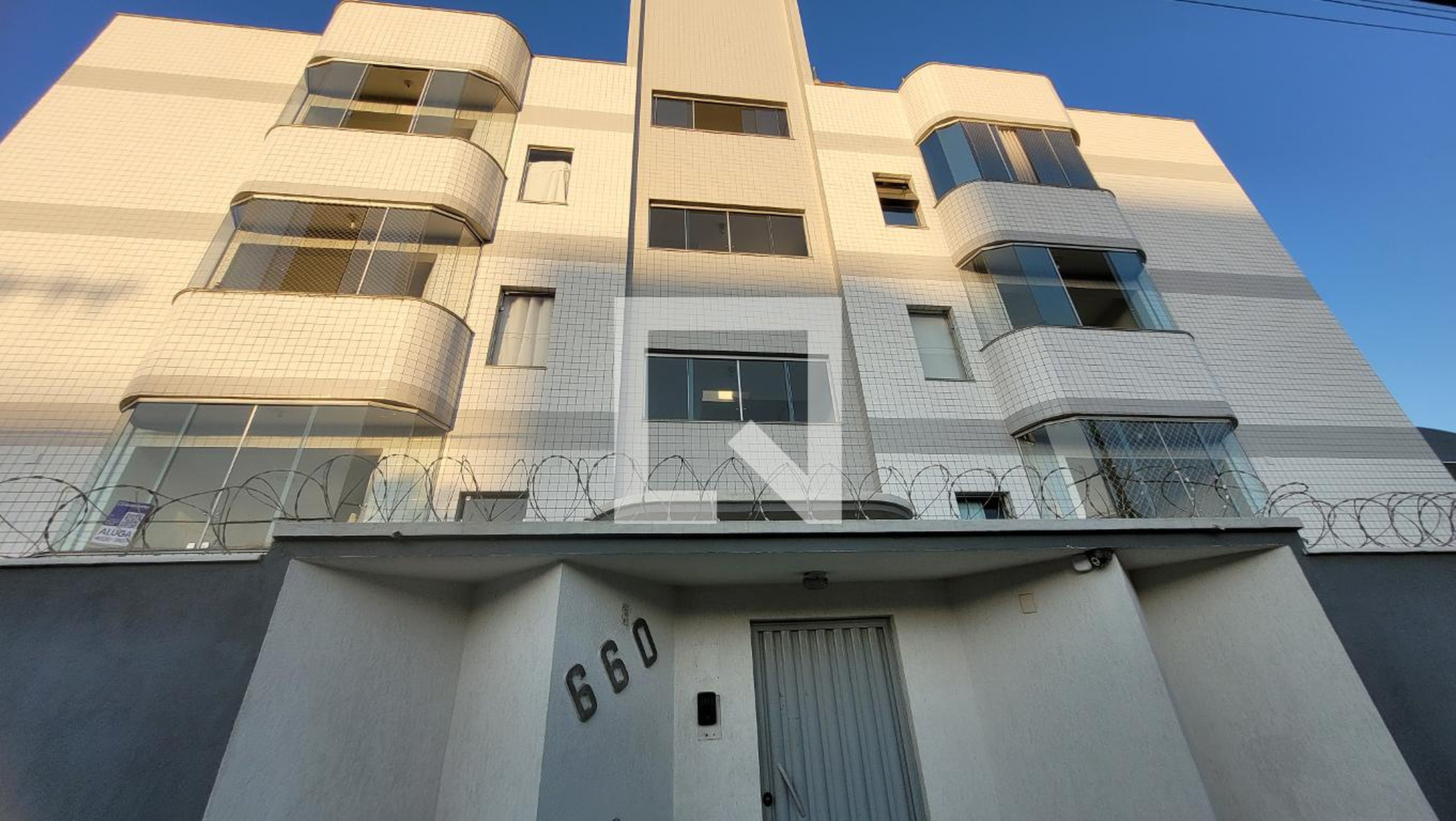 Fachada Condomínio em Rua José Augusto Borges, 660