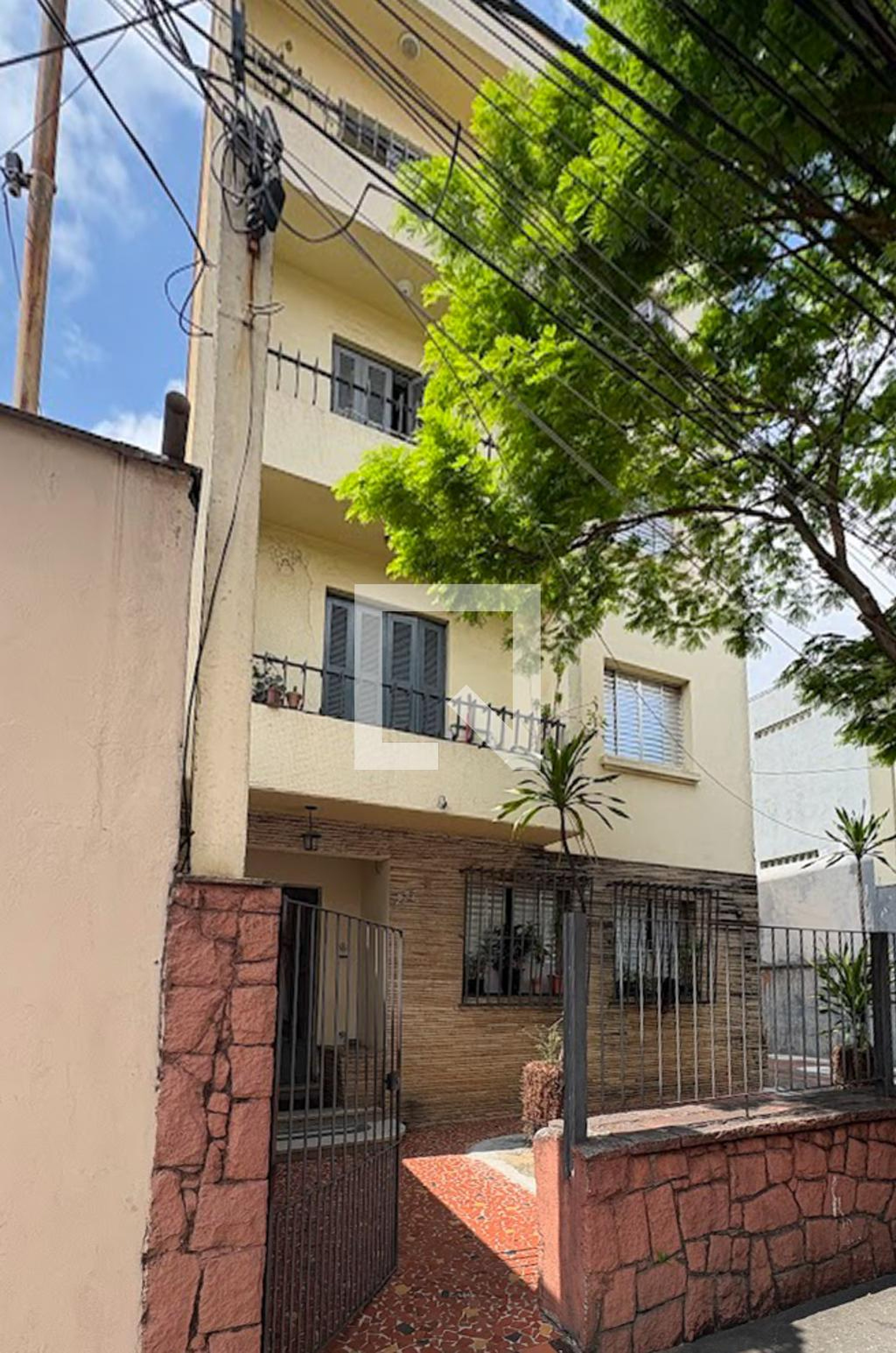 Fachada Condomínio em Rua Coronel Frias, 237