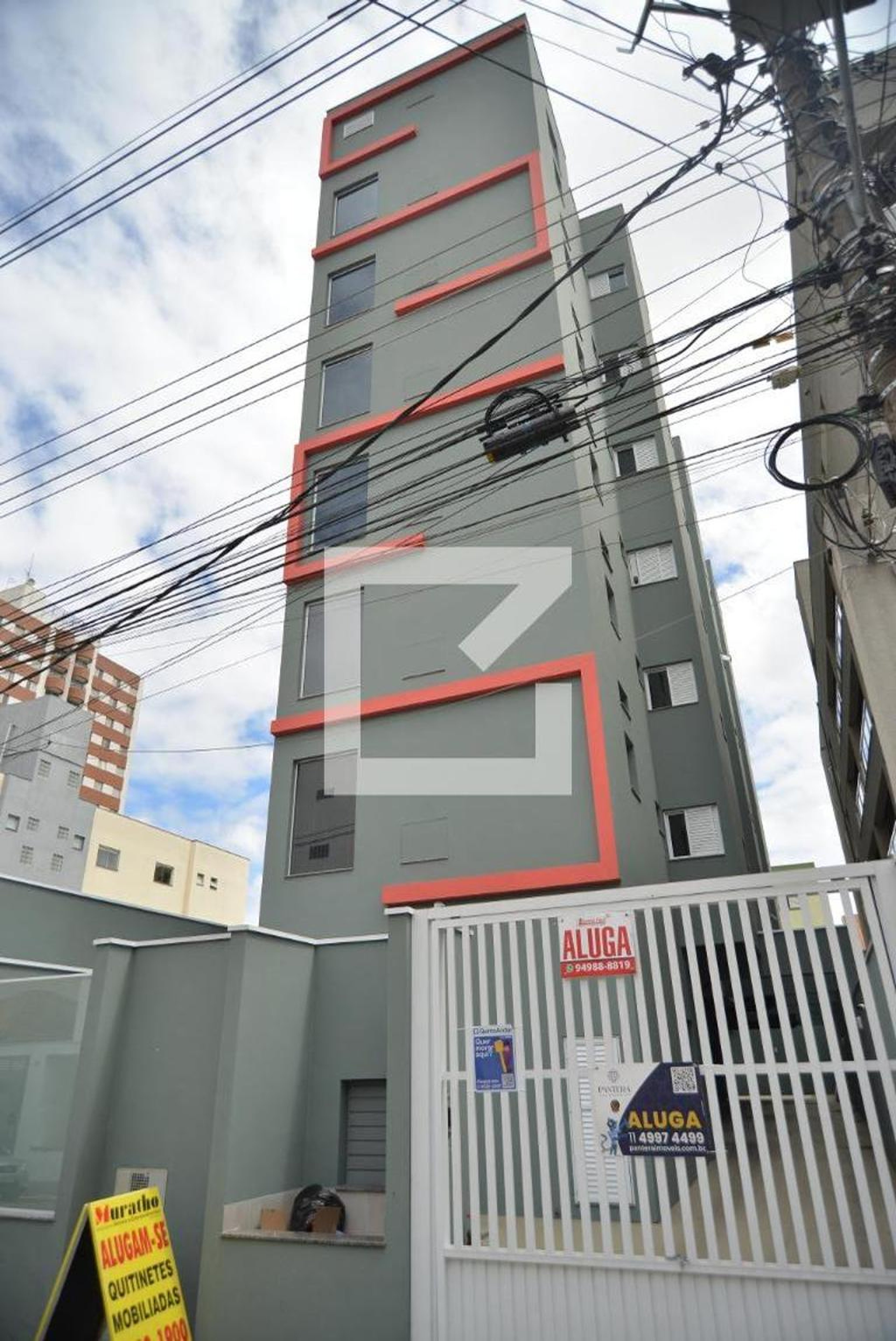 Fachada do Prédio Condomínio em Rua Paulina Isabel de Queirós, 93