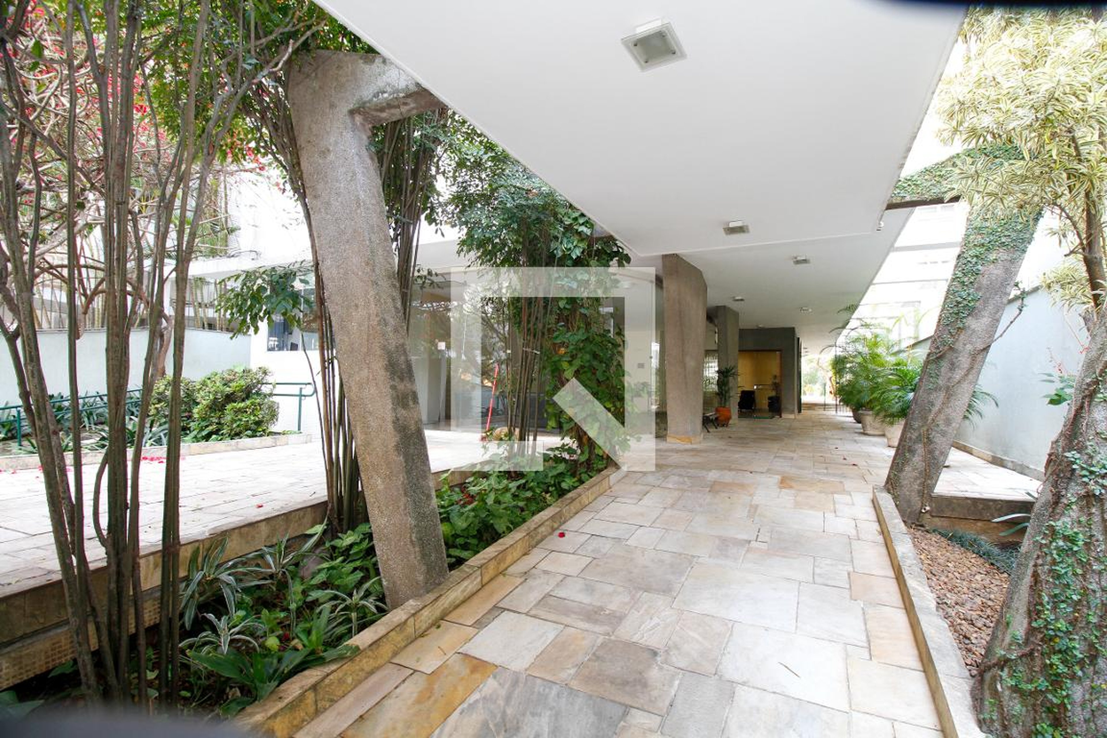 Entrada do Prédio - Edifício São Marcos