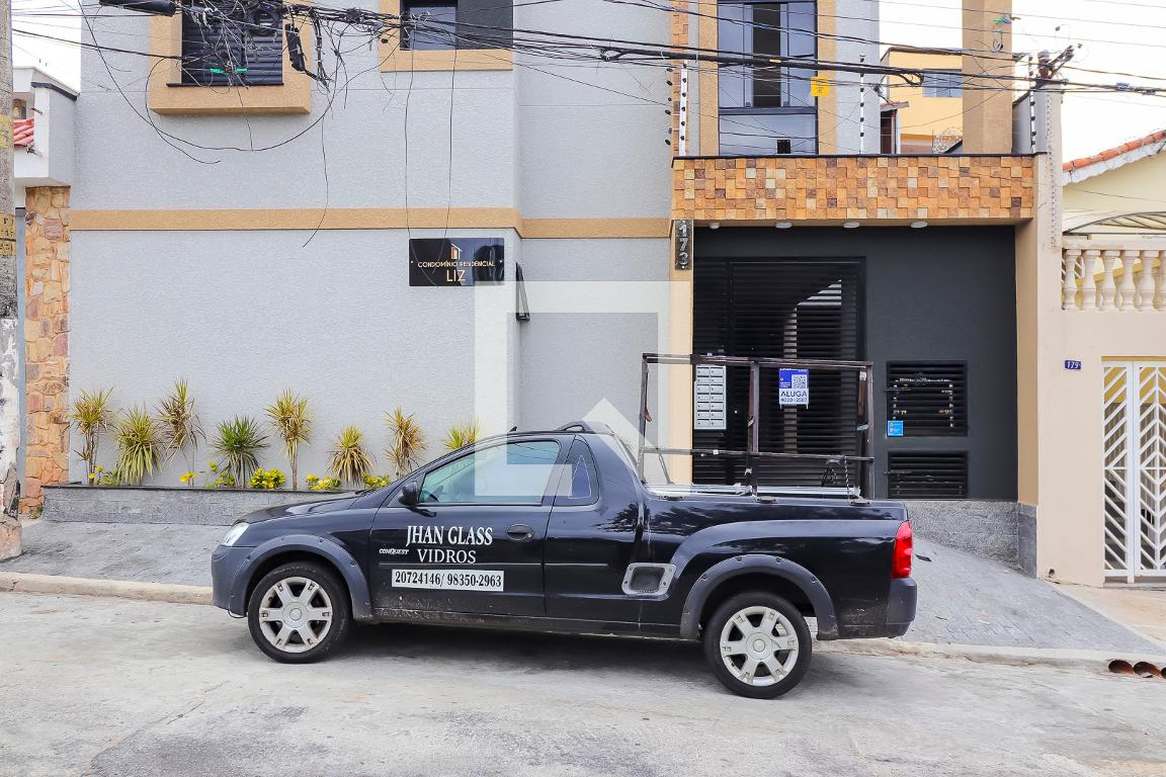 Fachada Condomínio em Rua Luiz Antônio Gonçalves, 173