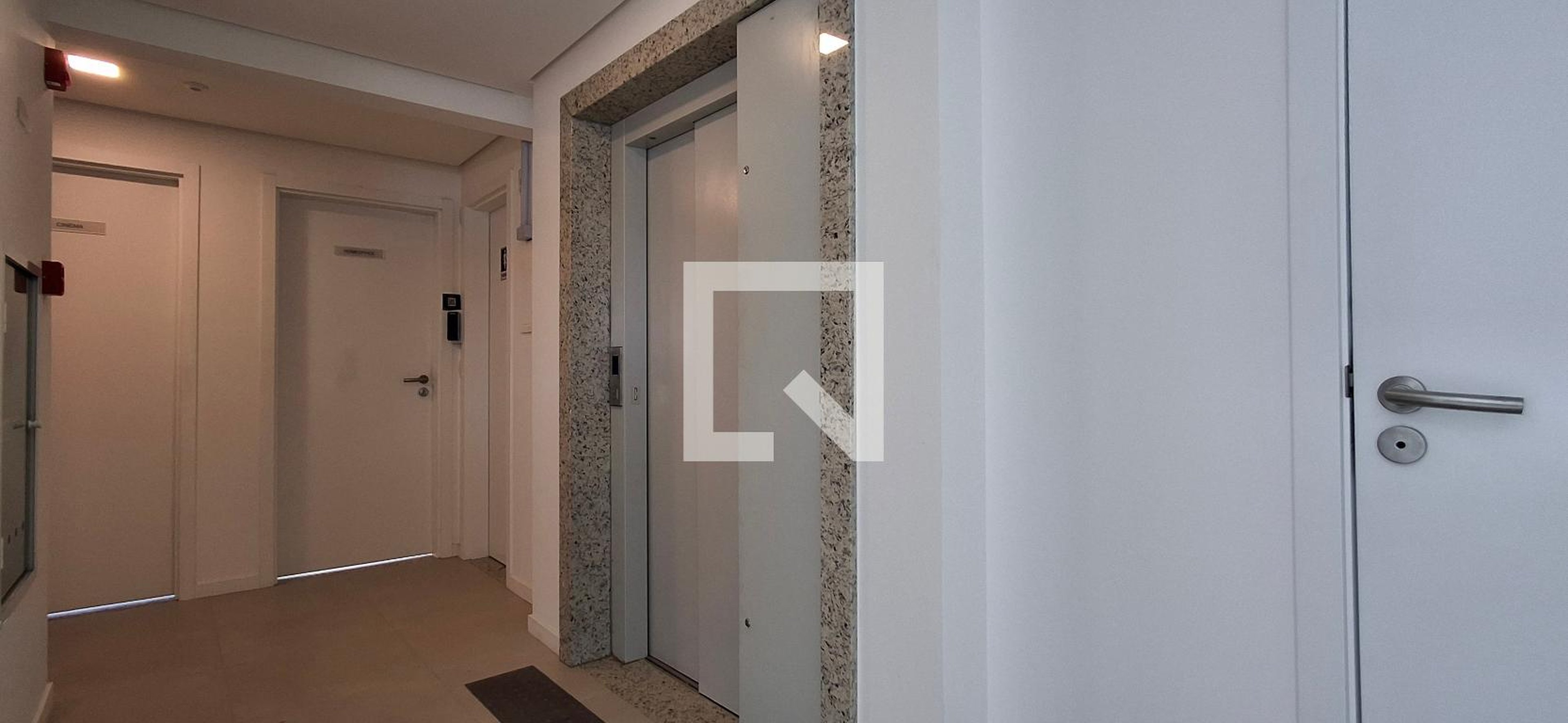 Elevador - Residencial Veyron