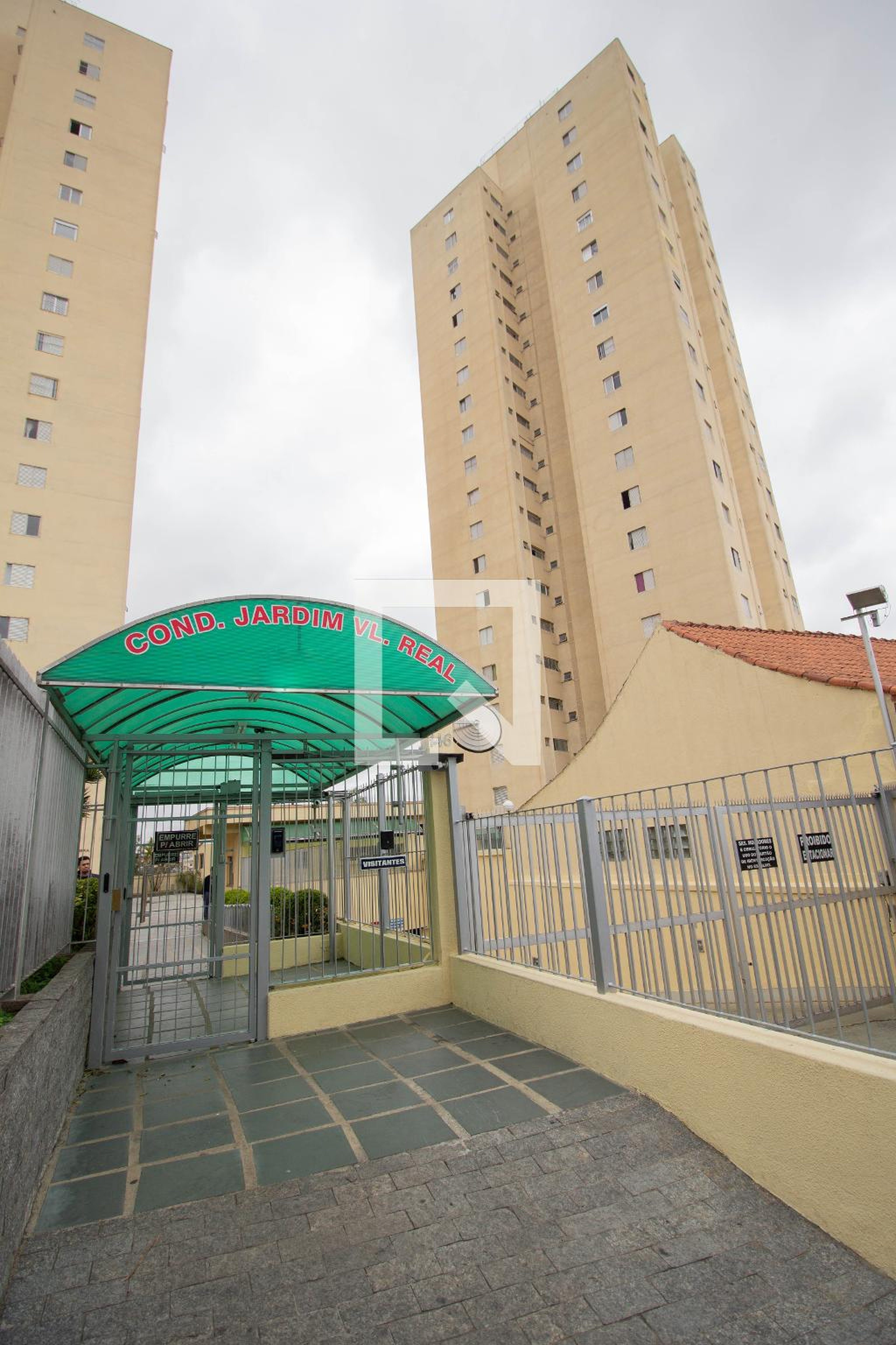 Fachada Condomínio Jardim Vila Real