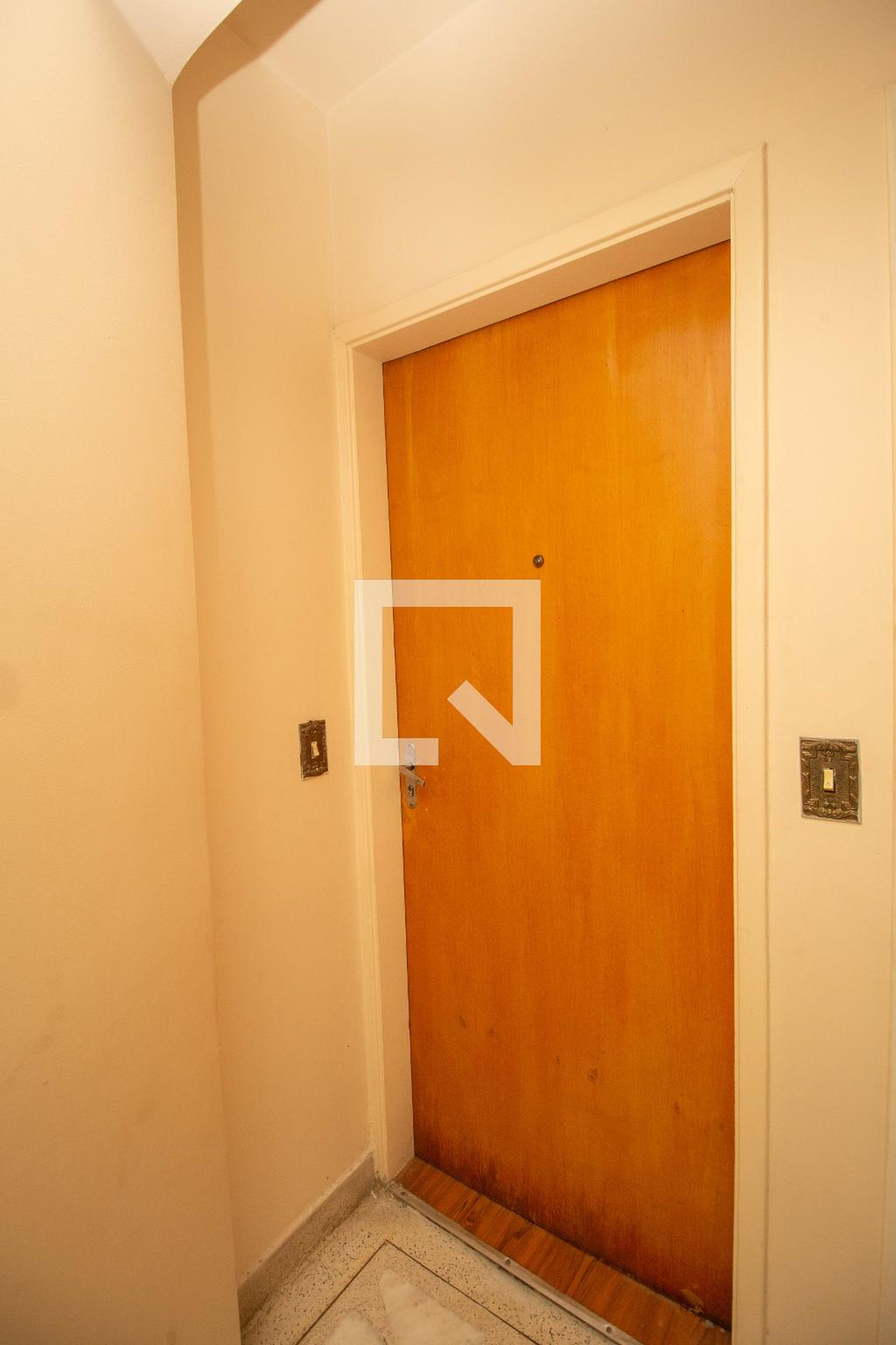 Hall de entrada - Jardim Vila Real