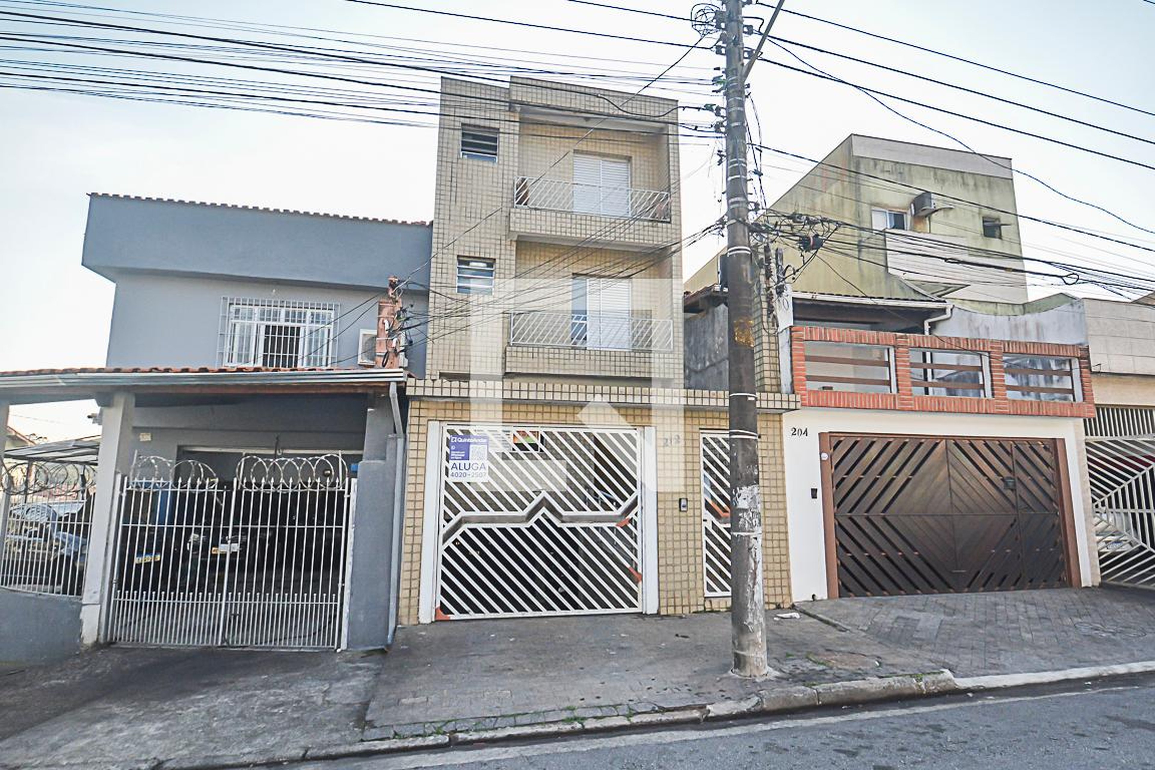 Fachada Condomínio em Rua Sebastião Bruni, 212