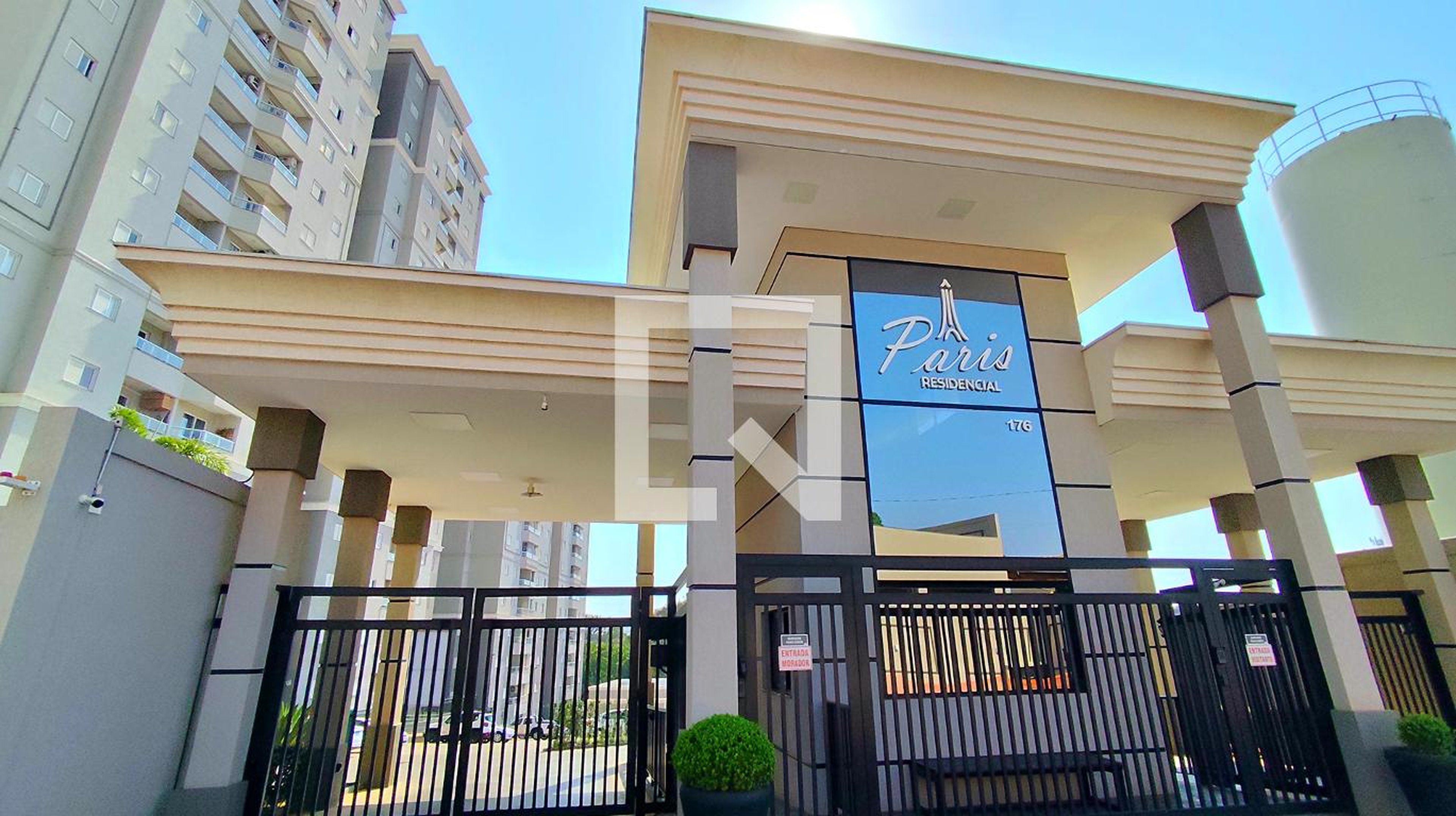 Fachada Residencial Paris