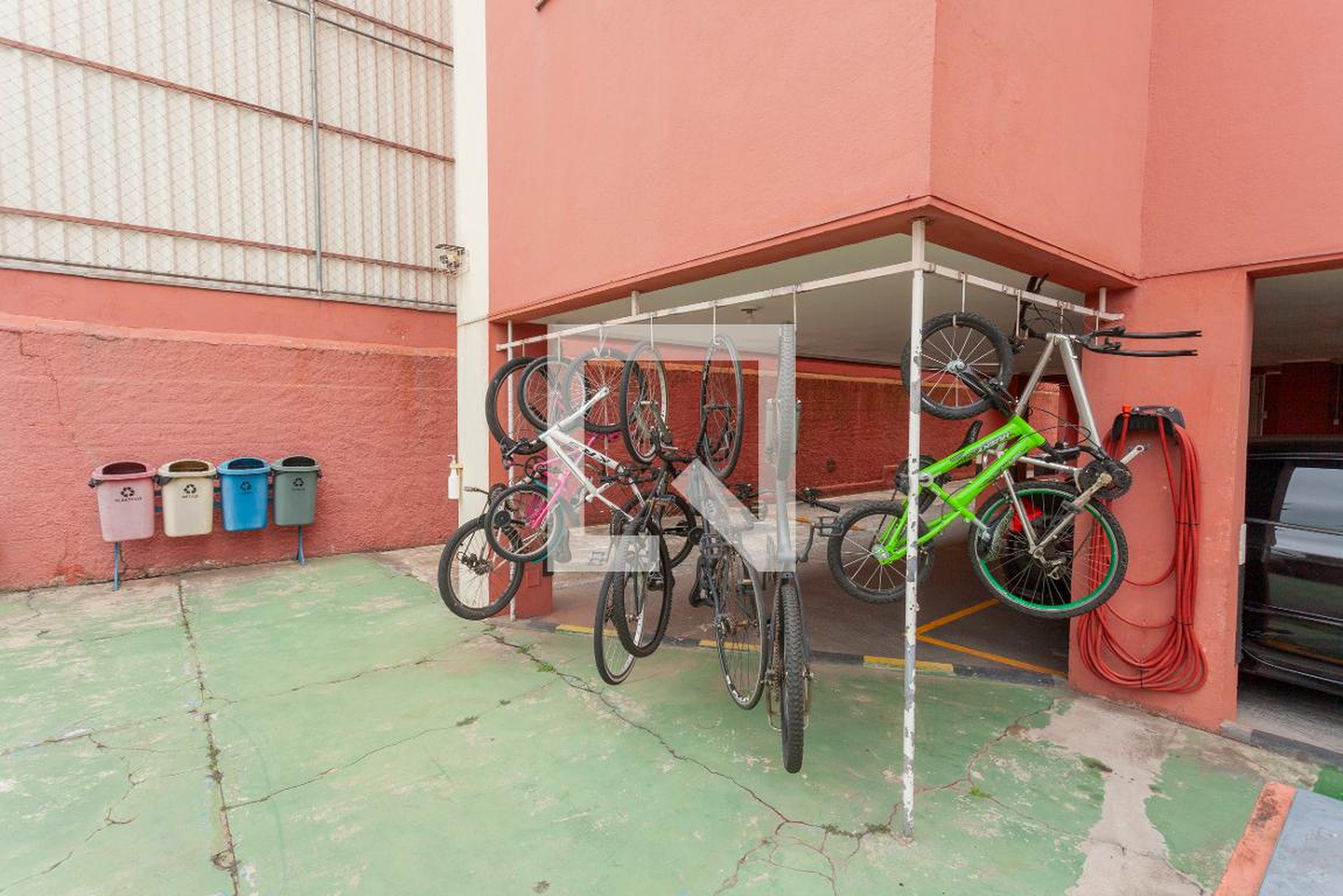 Área comum - Bandeirantes