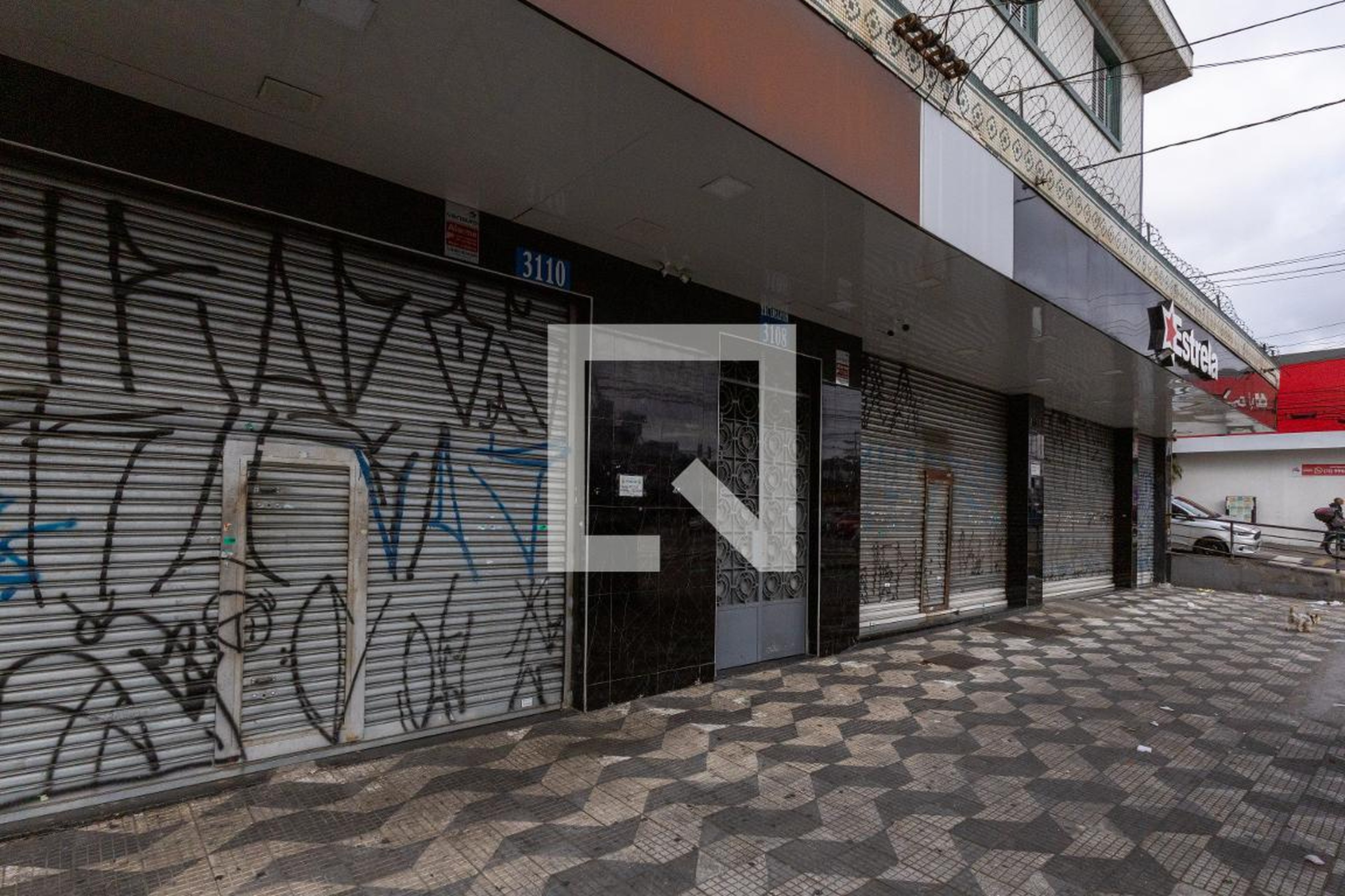 Fachada Condomínio em Avenida Cupecê, 3108