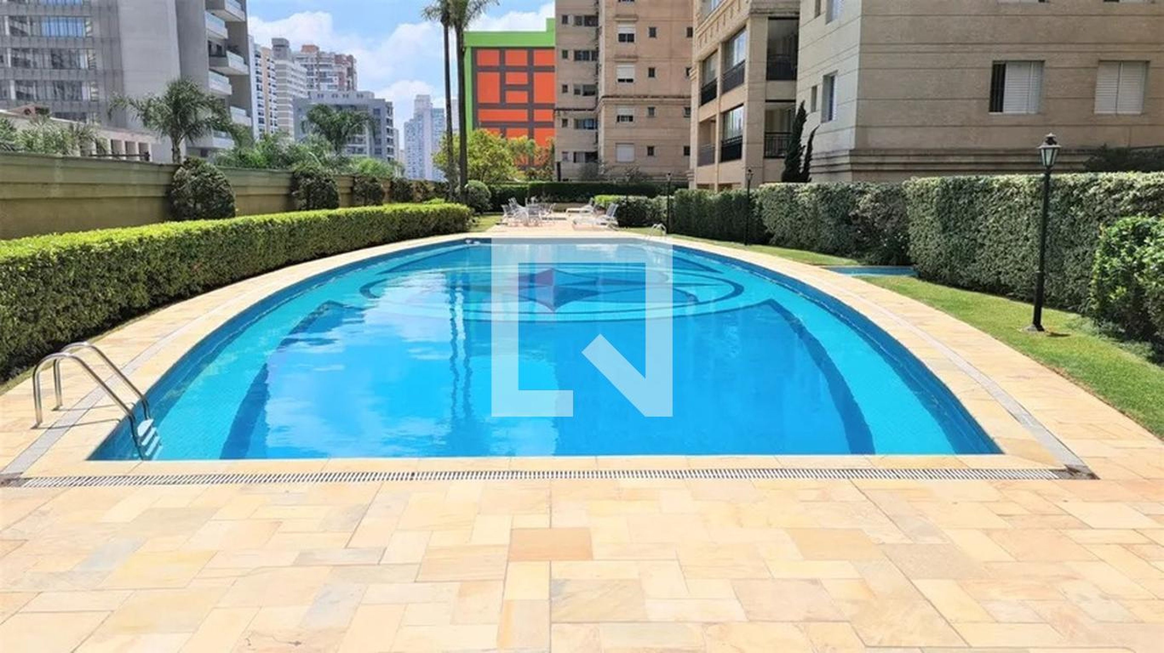 Piscina - Jardins de France-Jardins Des Arbres