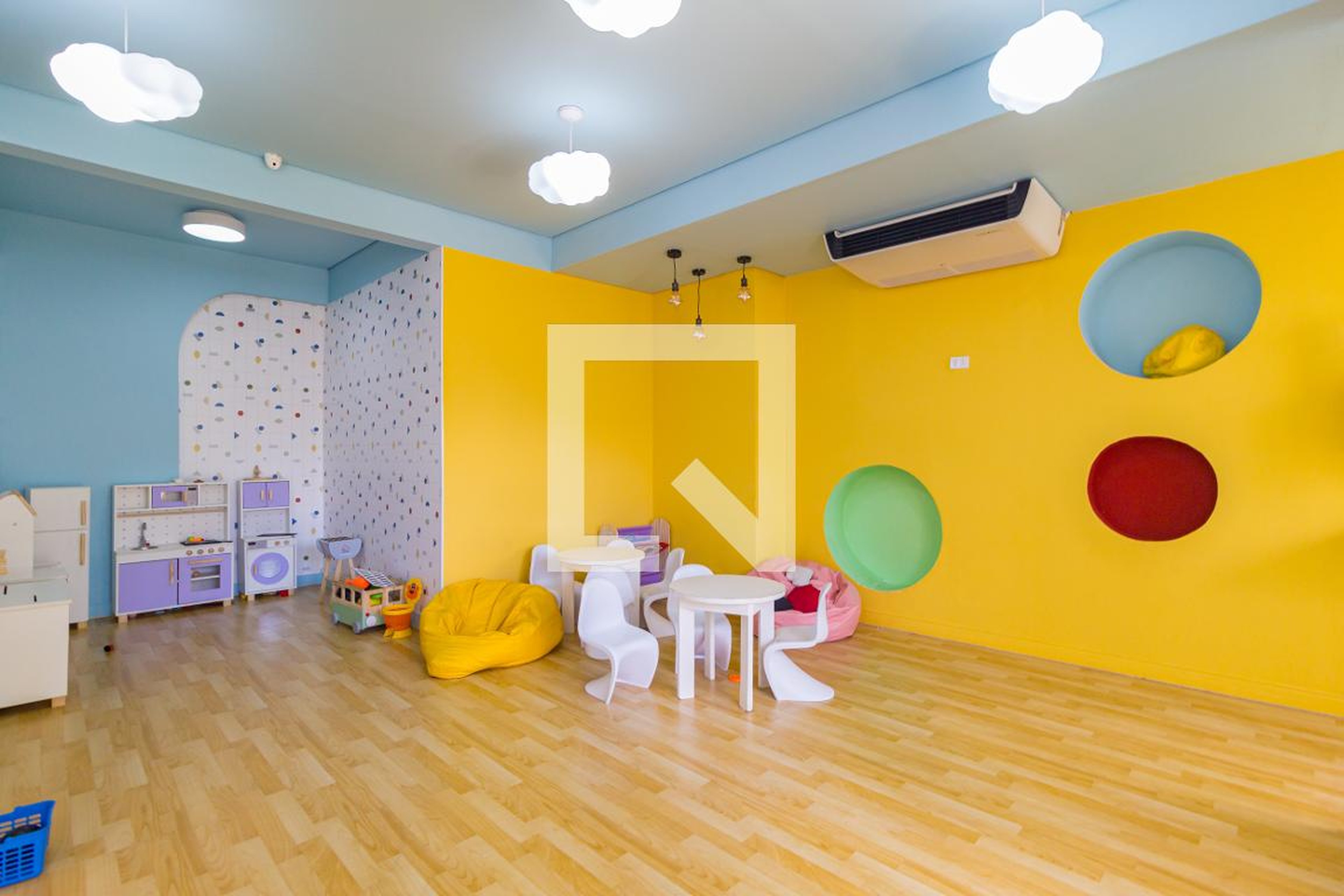 Brinquedoteca - Aquarella Pari Colore