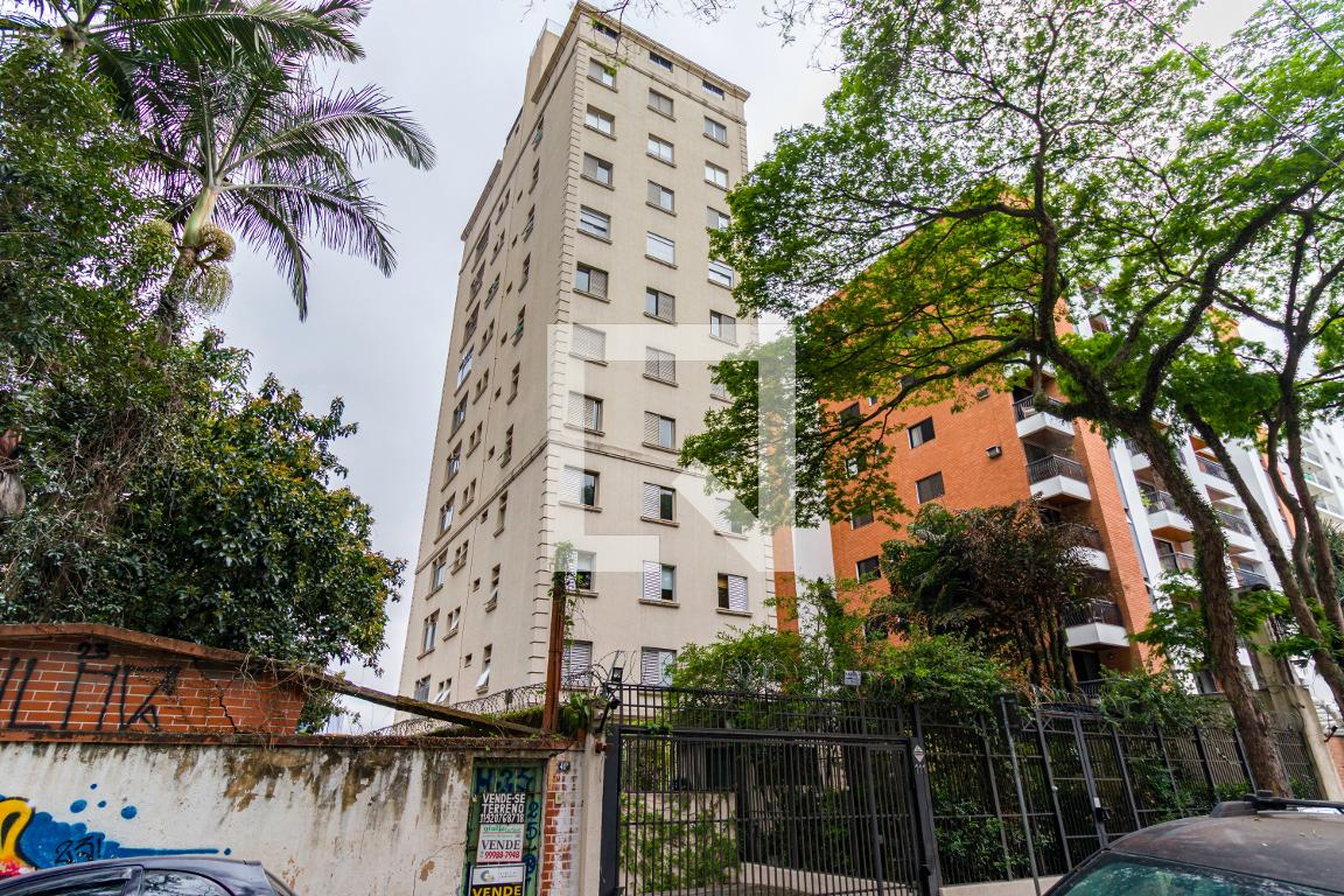 Fachada Condomínio Balster Viana