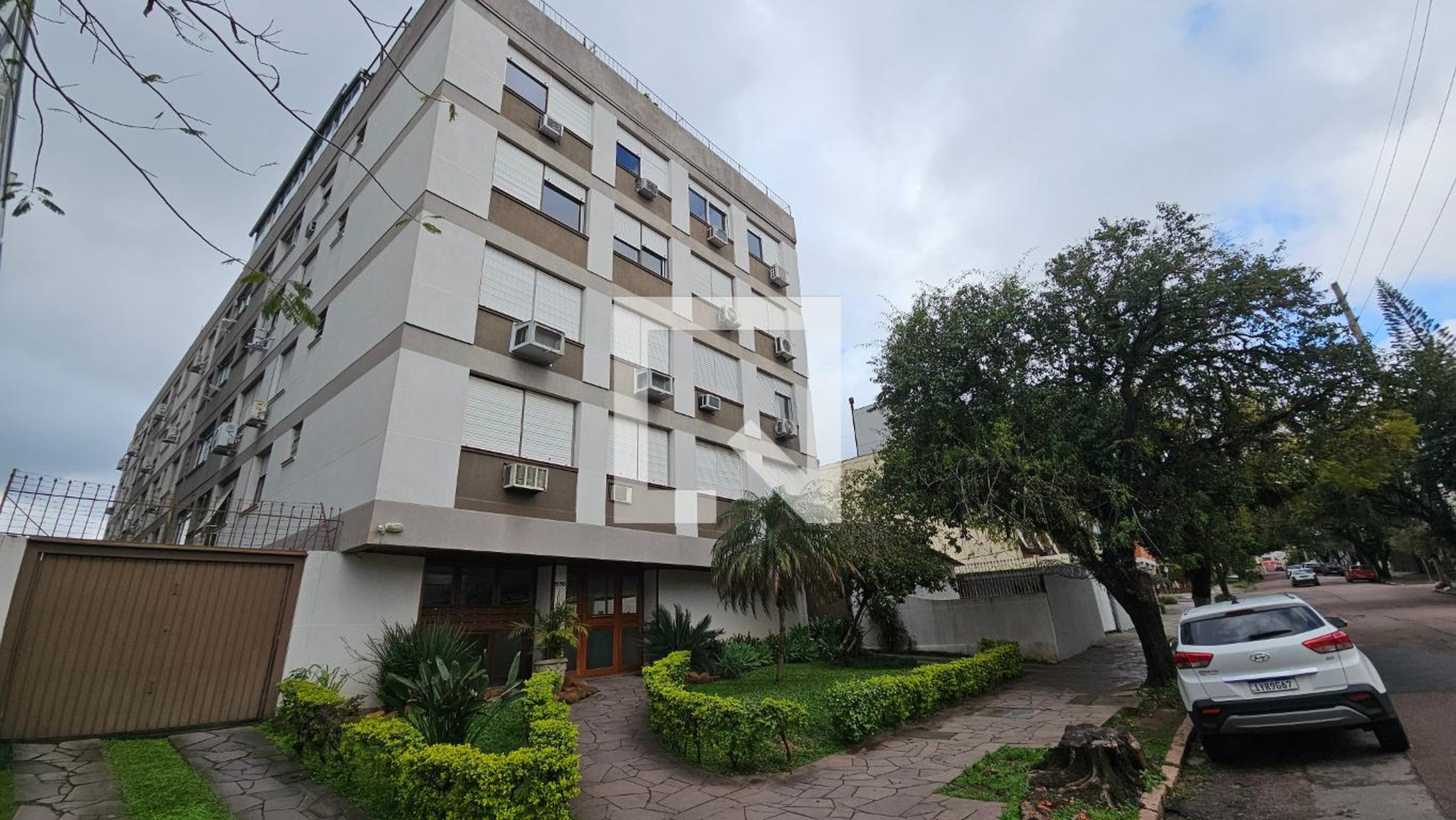 Fachada Condomínio em Rua Dom Diogo de Souza, 530