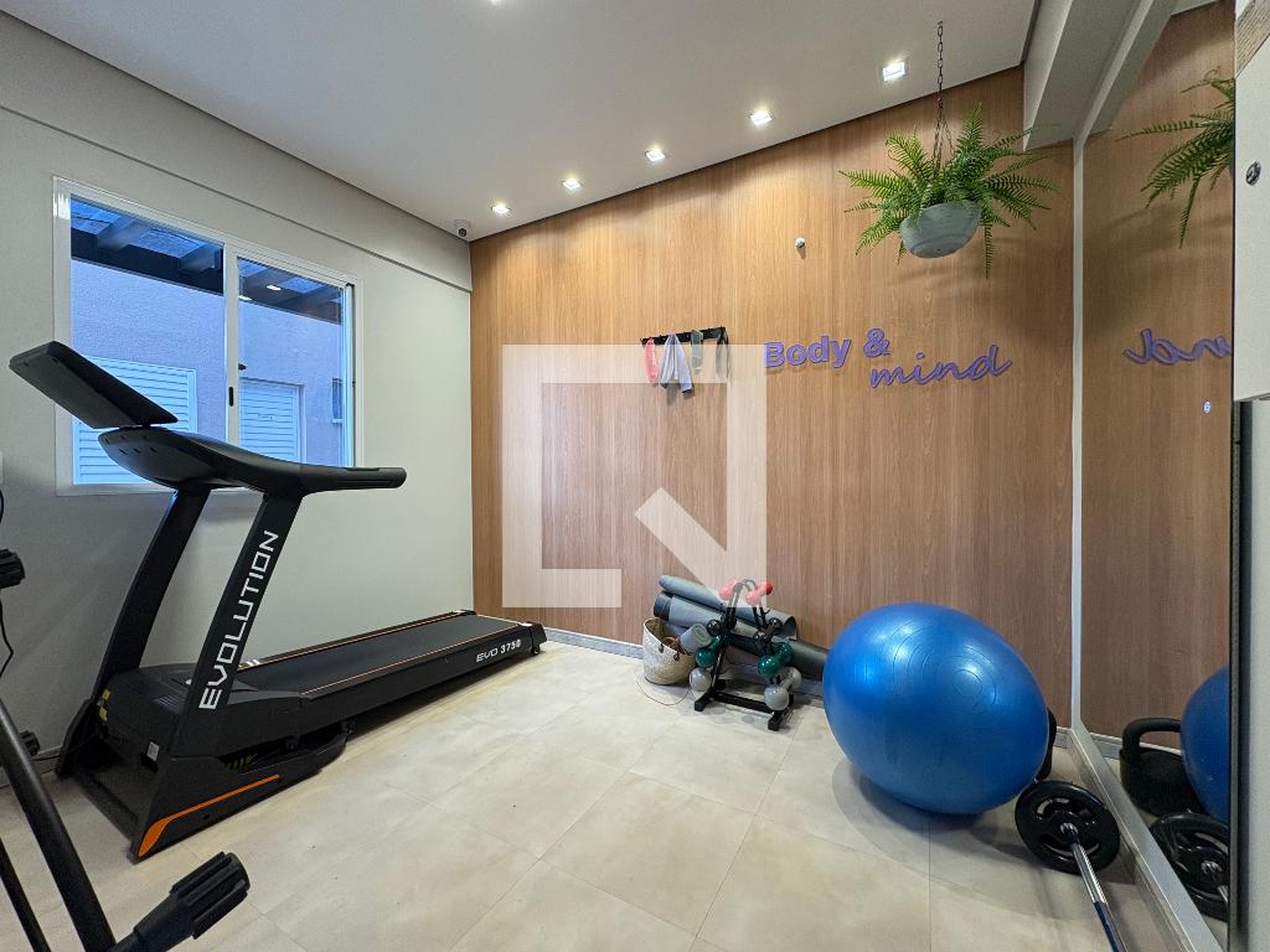 Academia - Urben Ametist