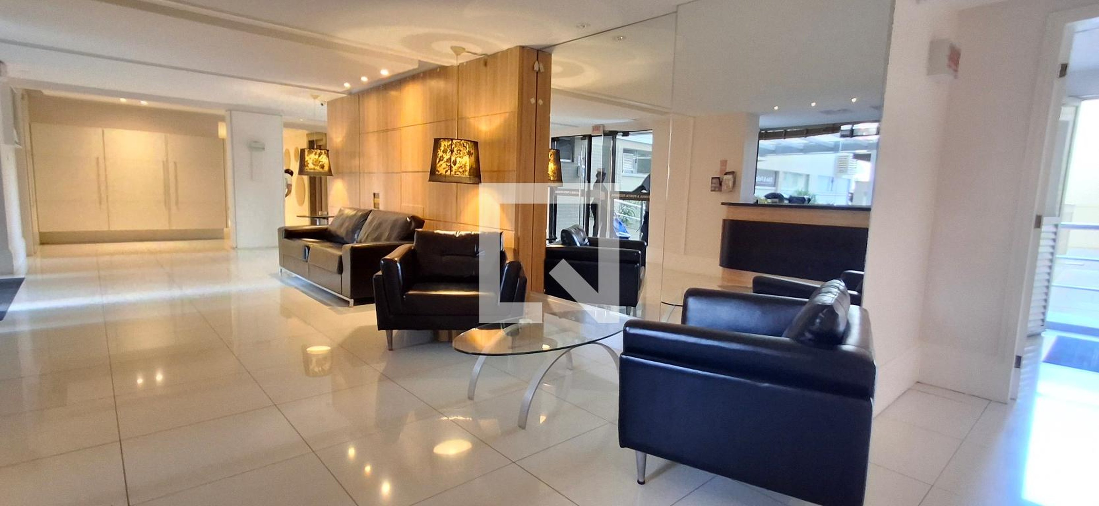 Hall de entrada - Alzemiro João Vieira