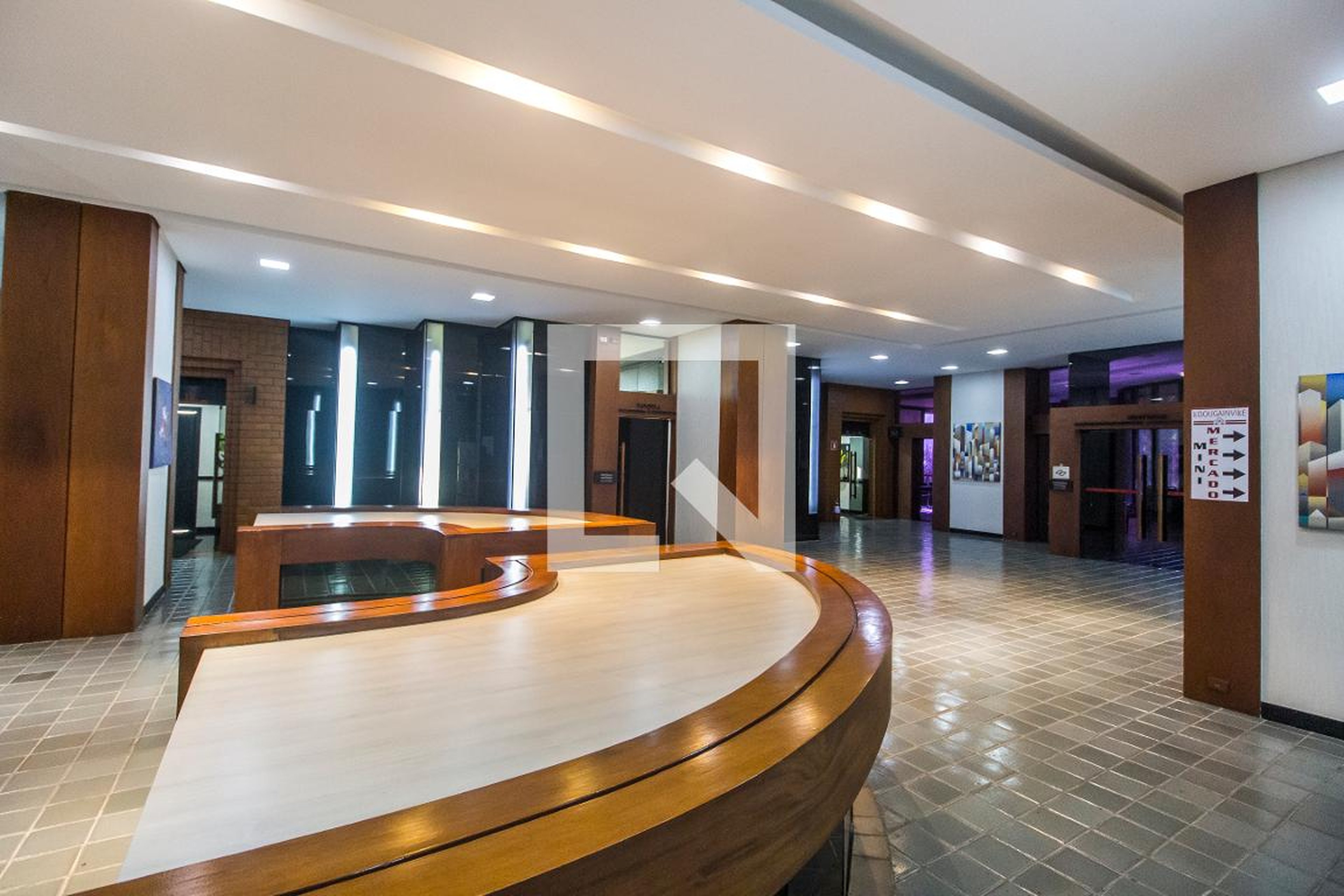 Hall de entrada - Le Bougainville