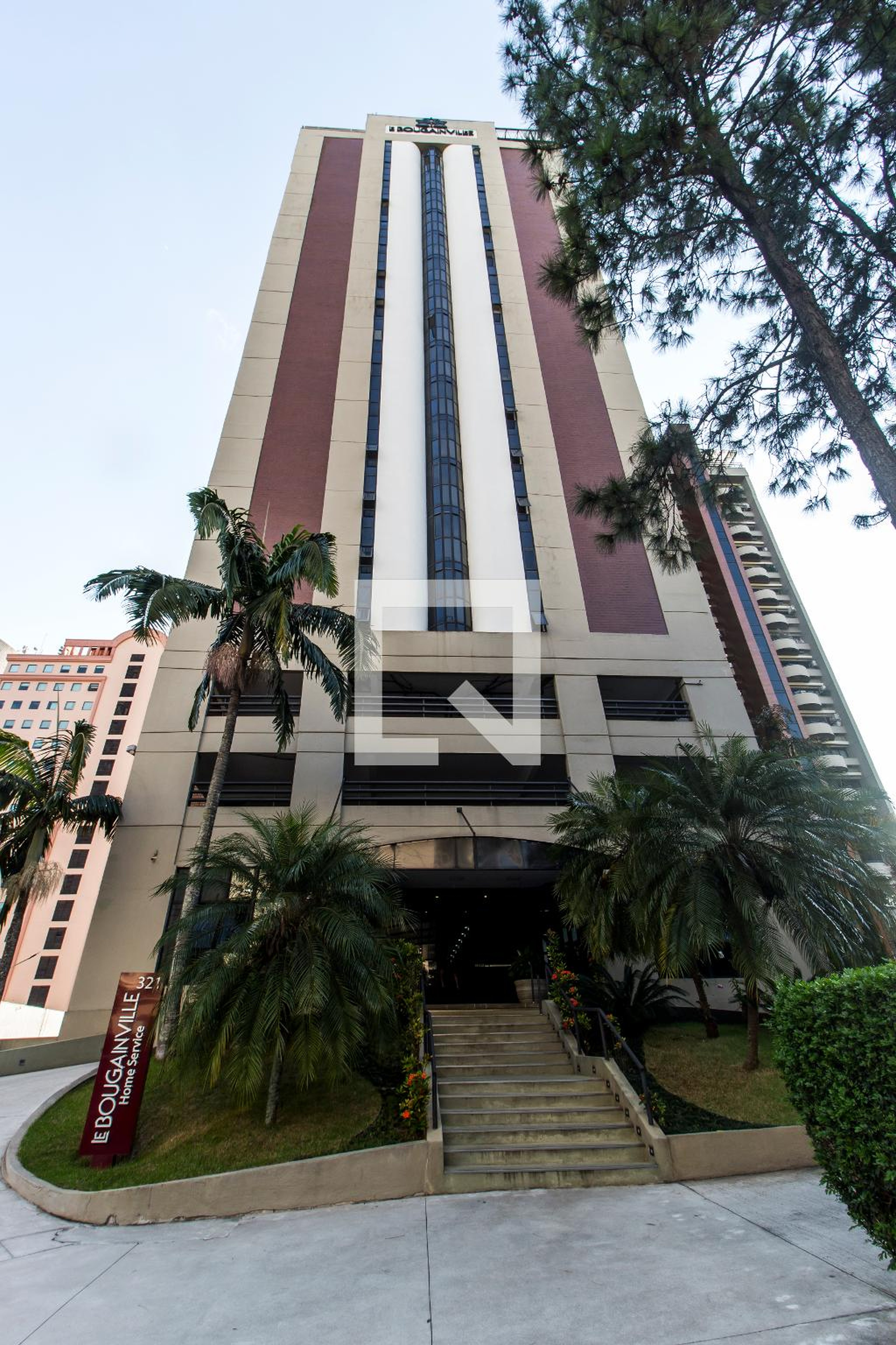 Fachada Condomínio Le Bougainville