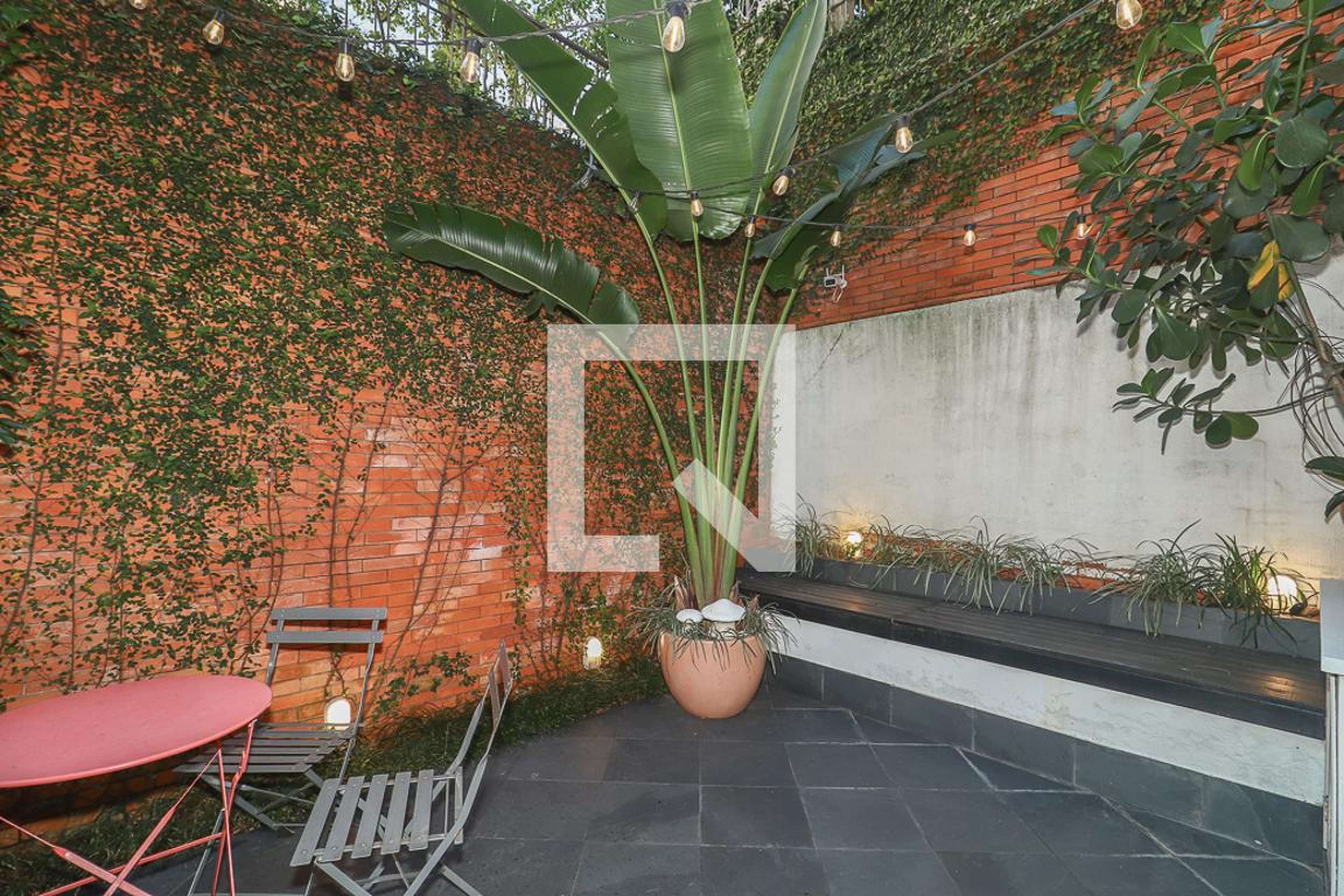 Área Externa - Edifício Pitangueira