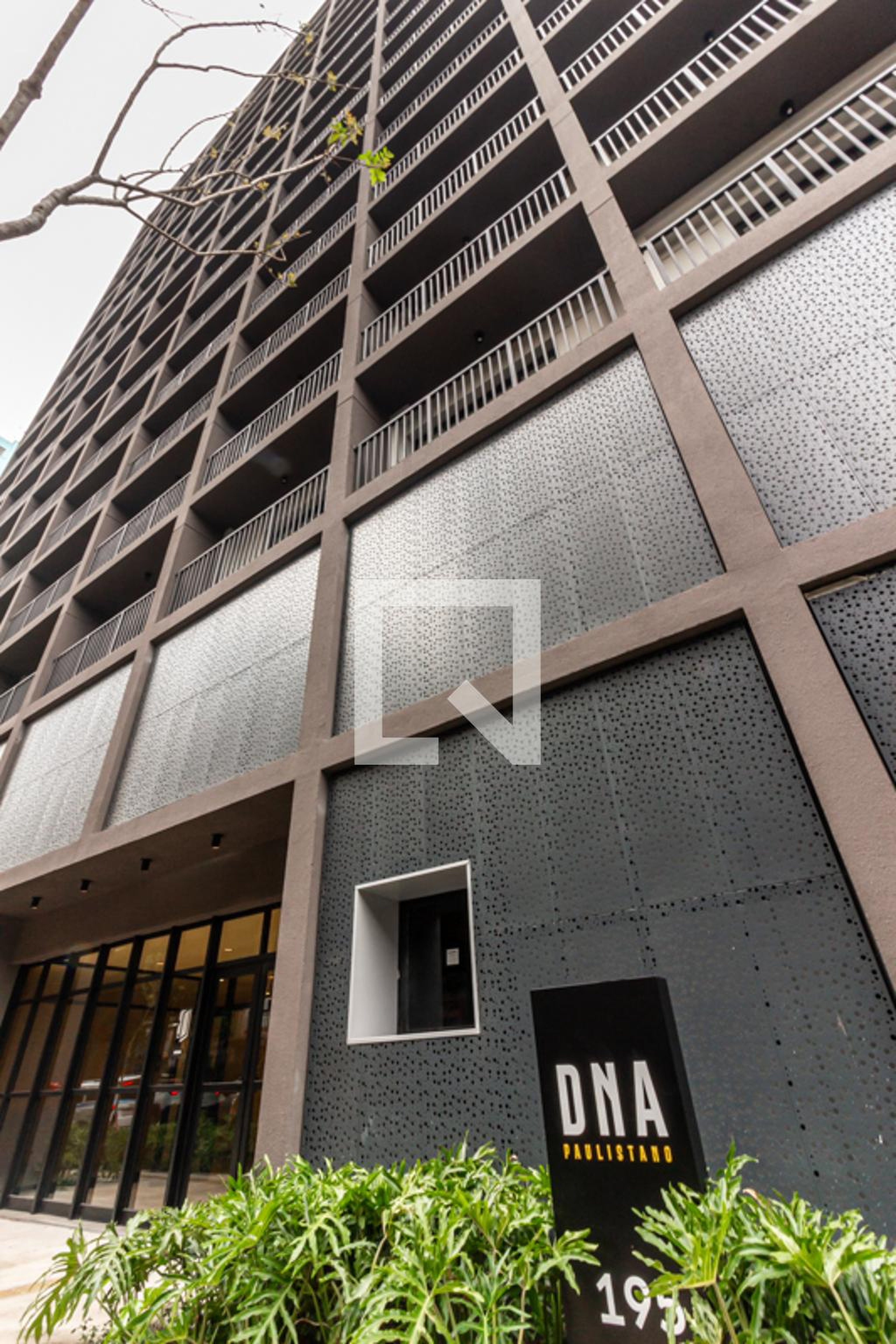 Fachada Condomínio em Rua Marquês de Itu, 336