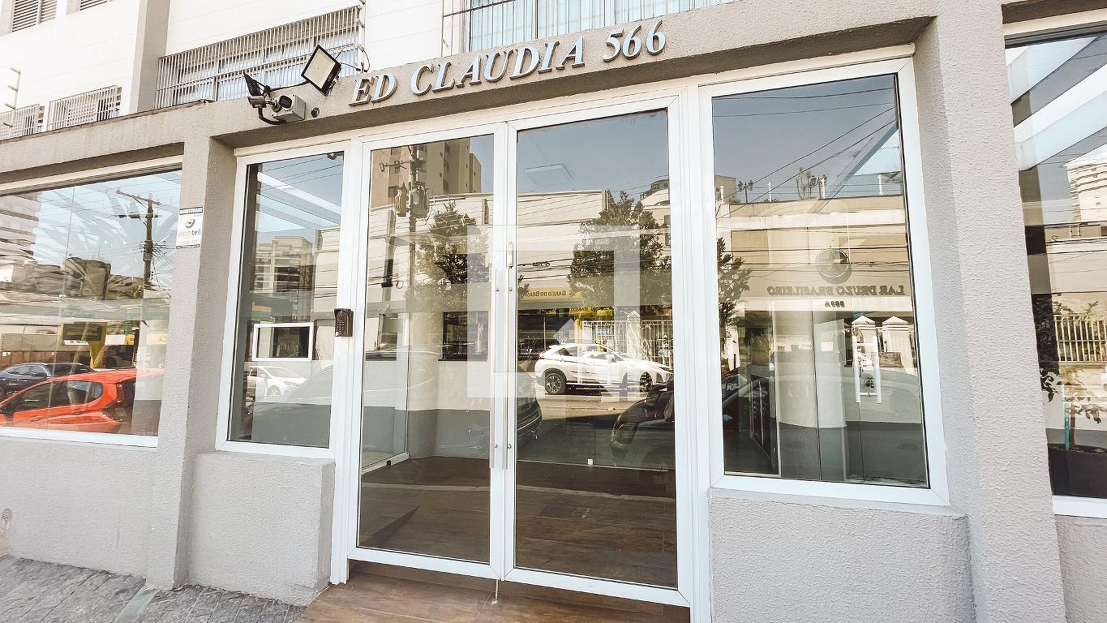 Fachada do Prédio Condomínio Claudia