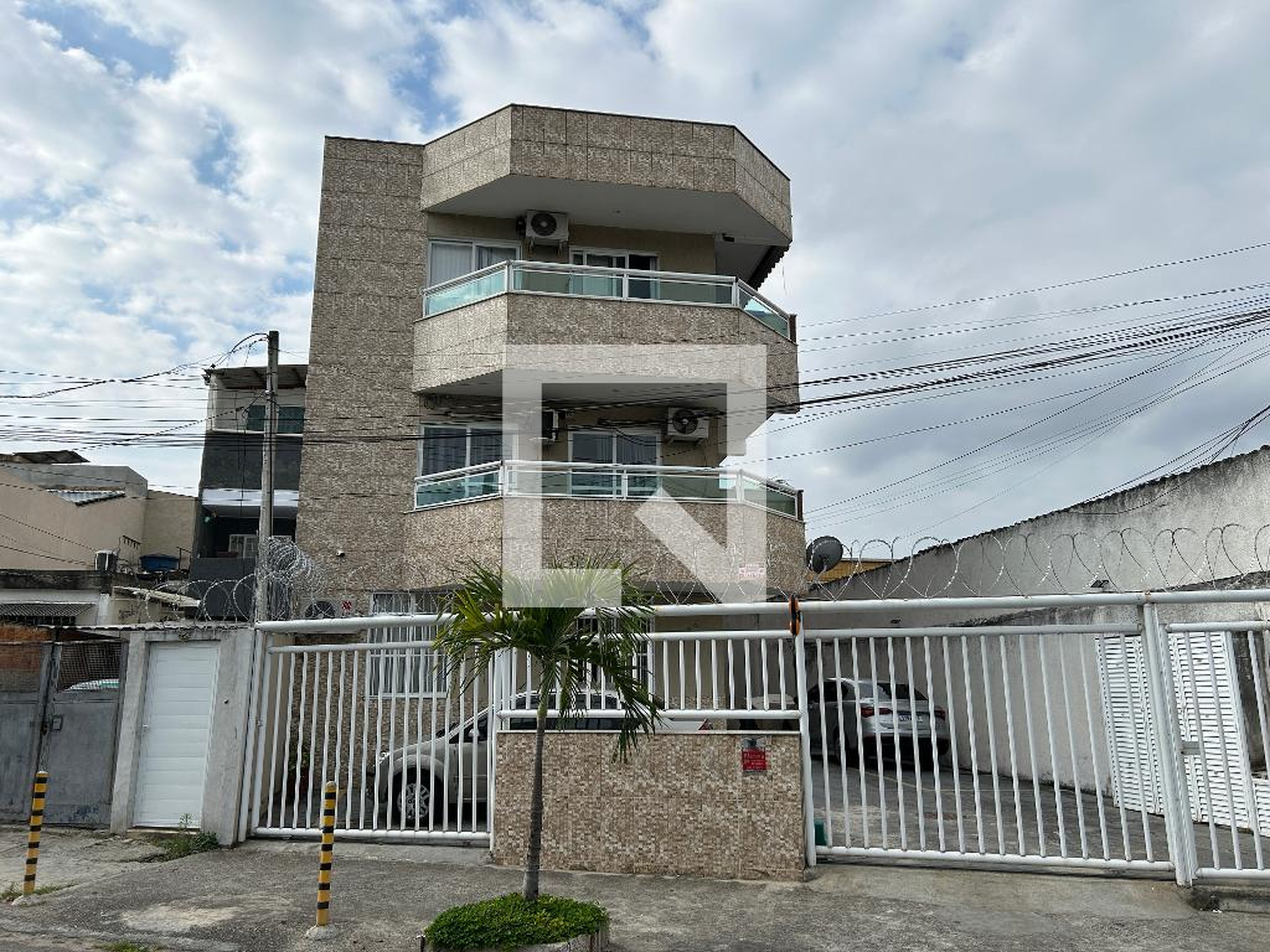 Fachada Condomínio em Rua José Domingues, 434