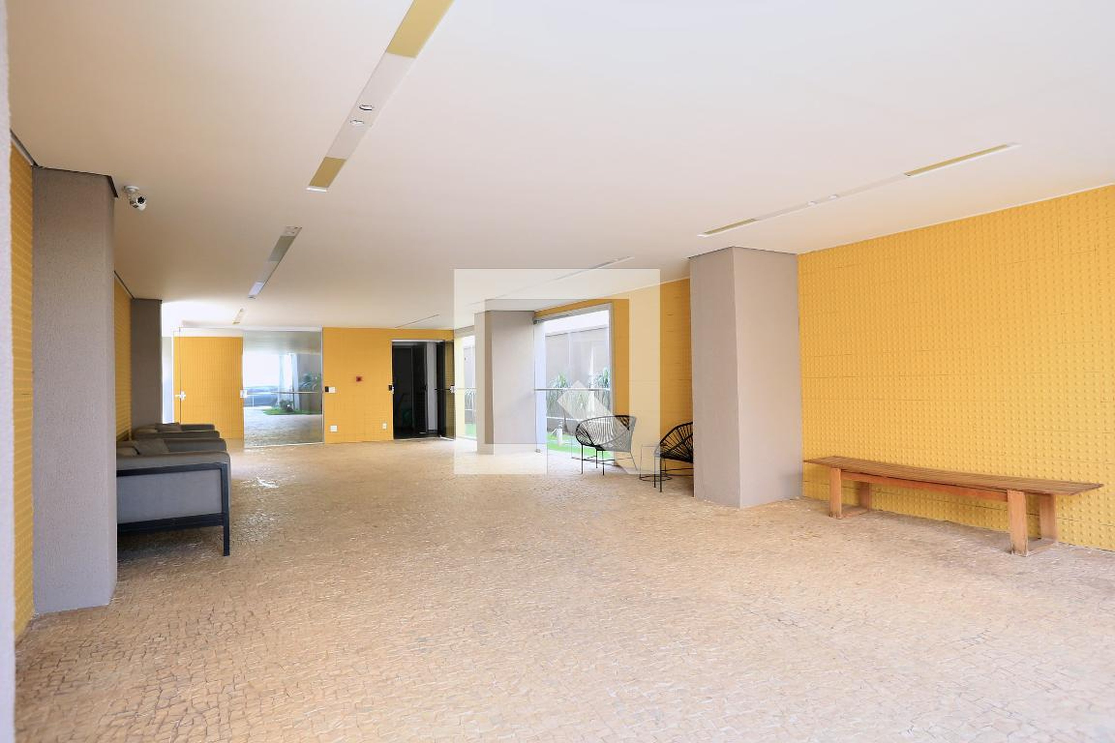 Hall - Ed Vinicius Dias Avelar