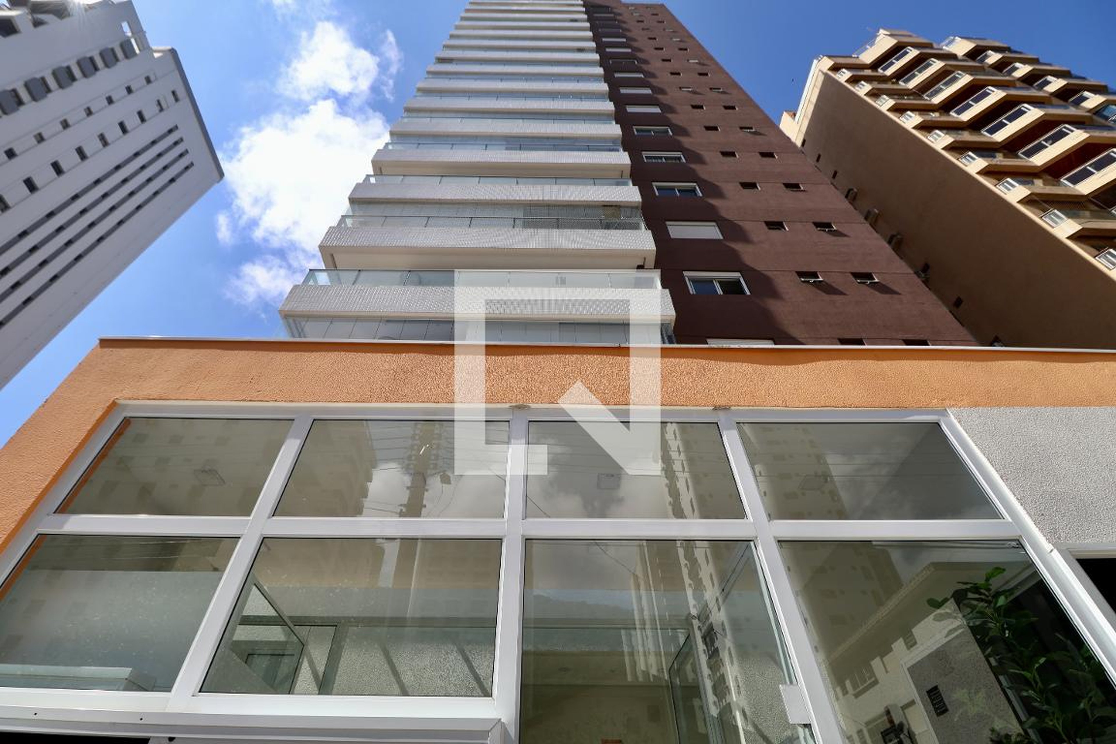 Fachada Condomínio Varandas das Pitangueiras