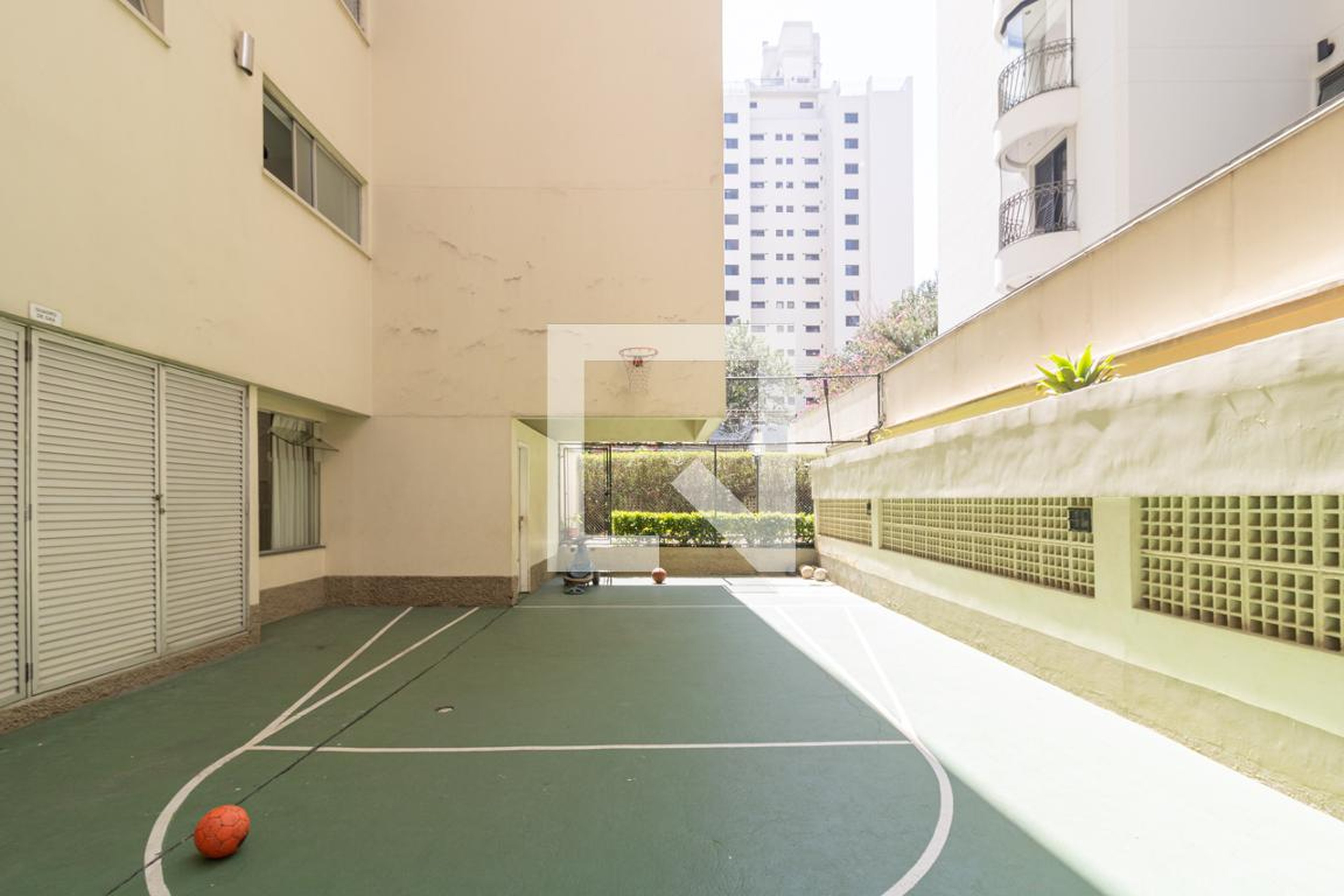 Quadra Esportiva - Ville Dorleans