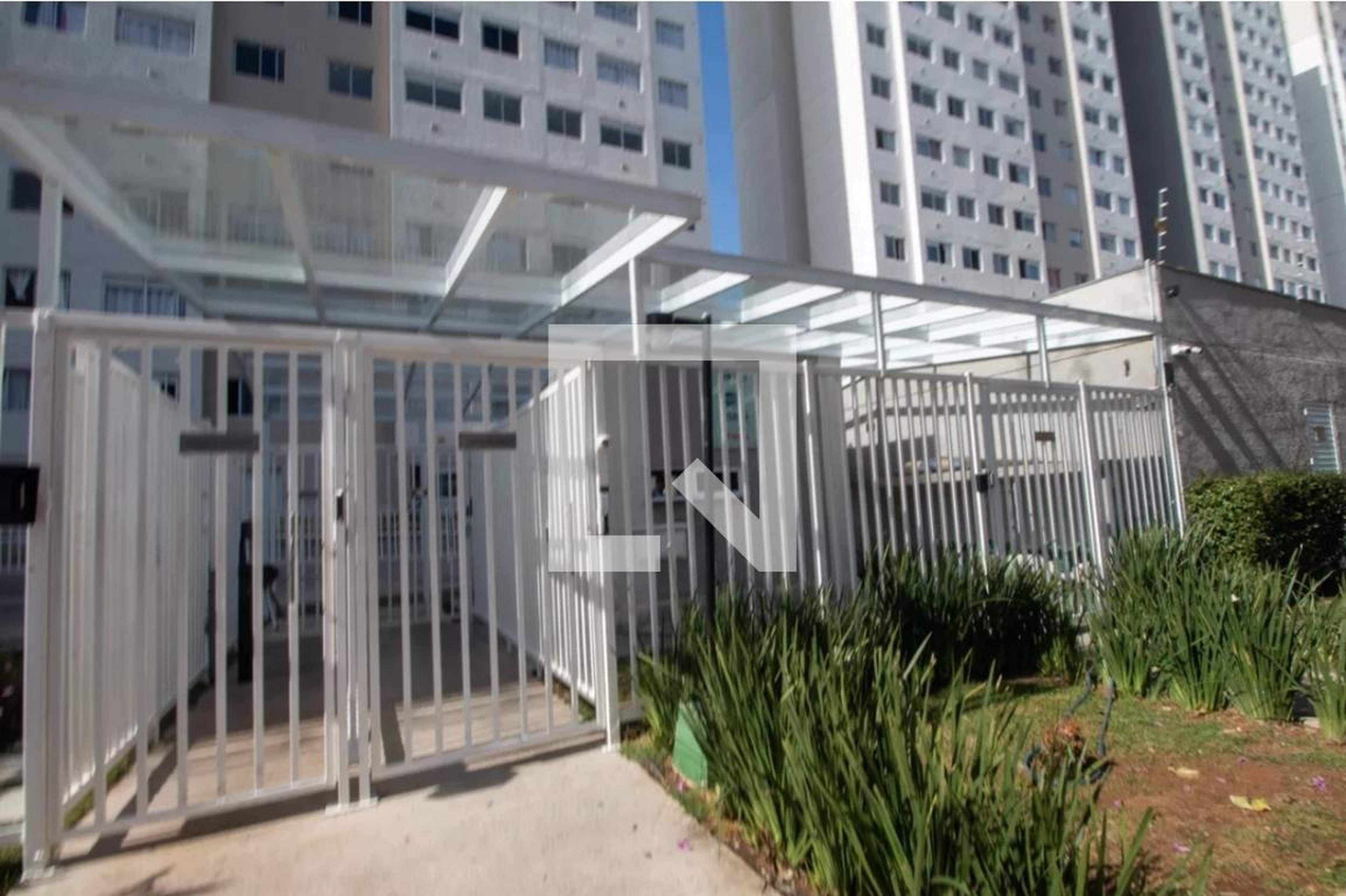 Fachada Condomínio em Rua Professor Soriano Magalhães, 494