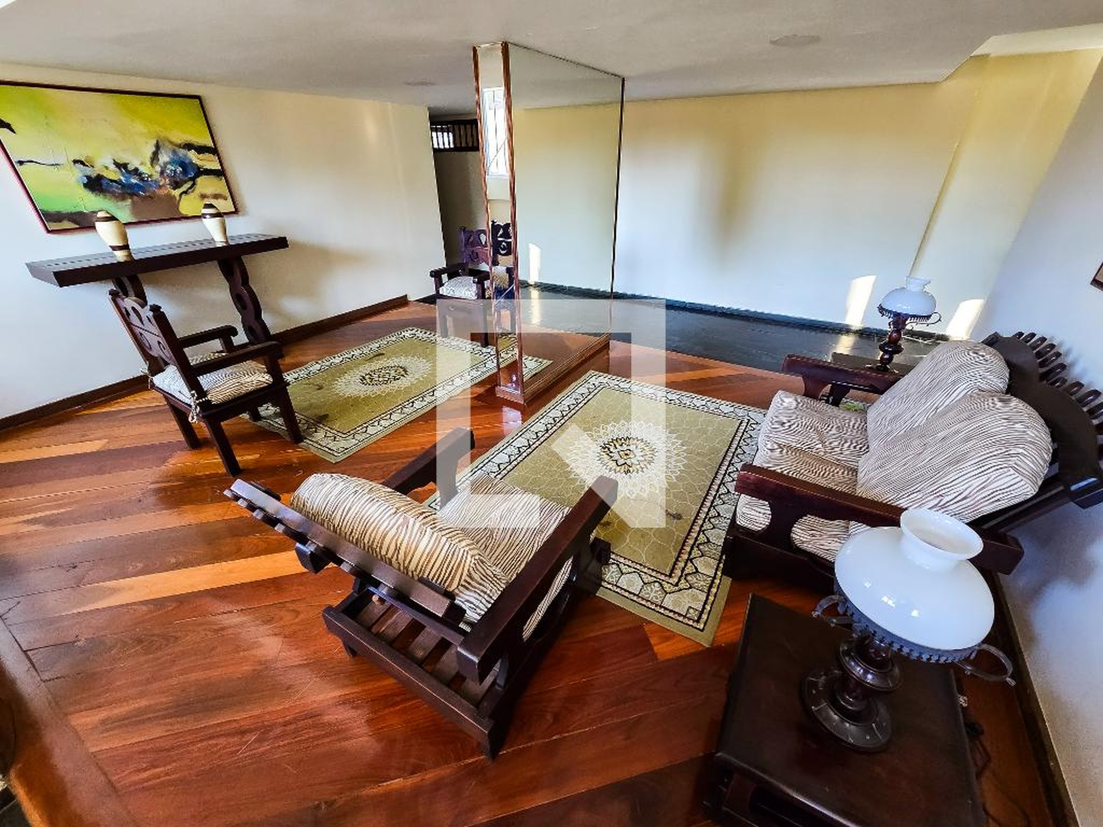 Hall de entrada - Bandeirantes Marco de Azevedo