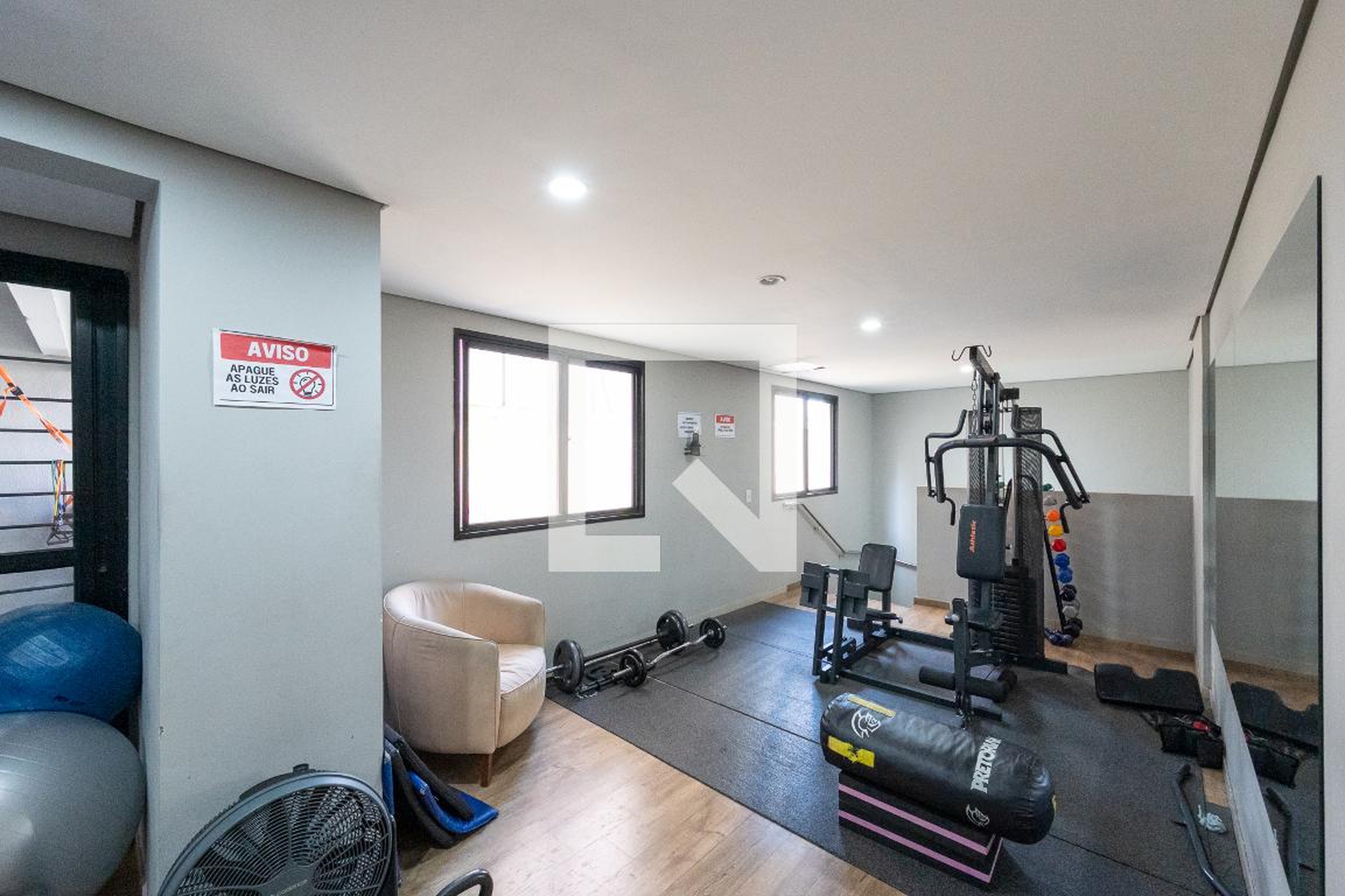 Academia - Edifício Spotlight Antônio zelador