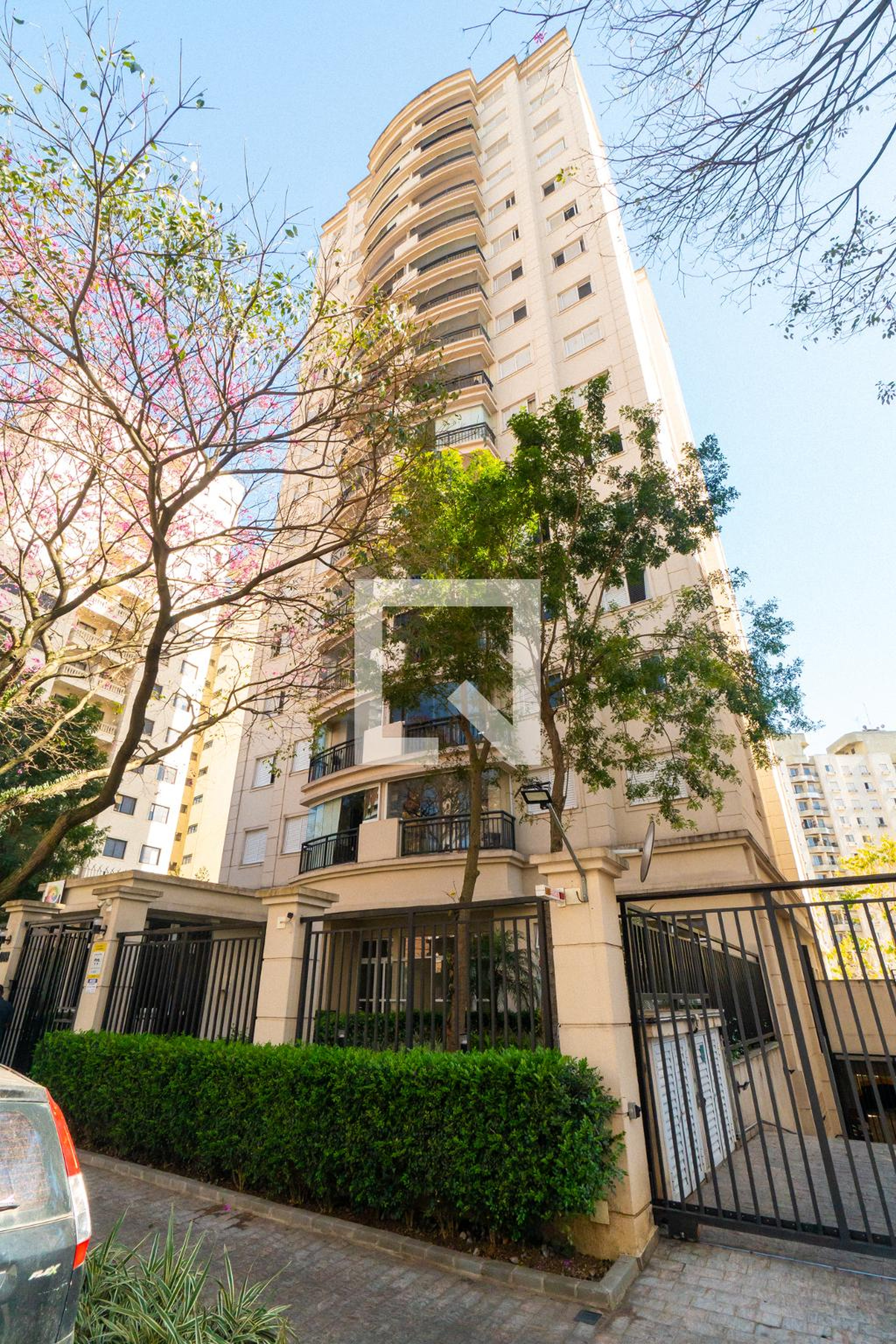 Fachada do Prédio Condomínio Costa Rica