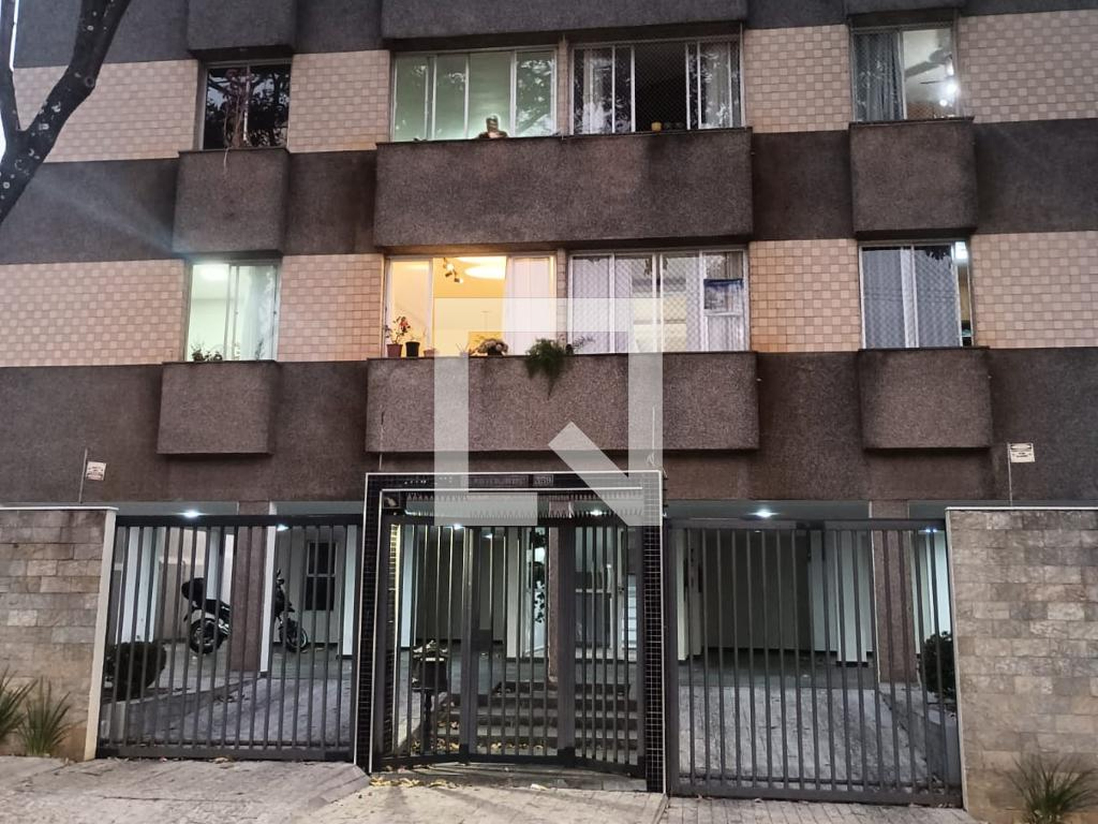 Fachada Condomínio em Rua São João da Lagoa, 359