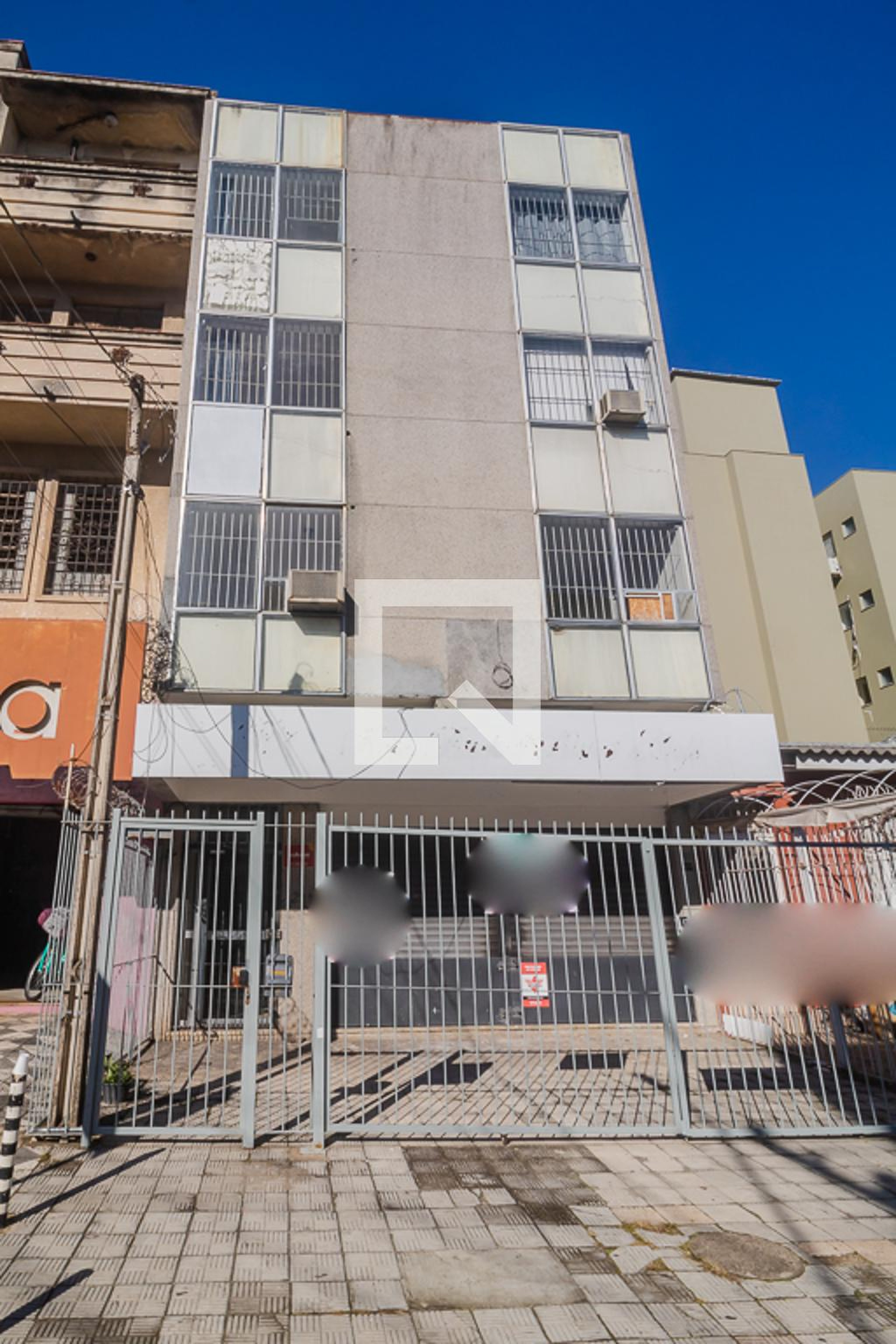 Fachada Condomínio em Rua Visconde do Herval, 1373