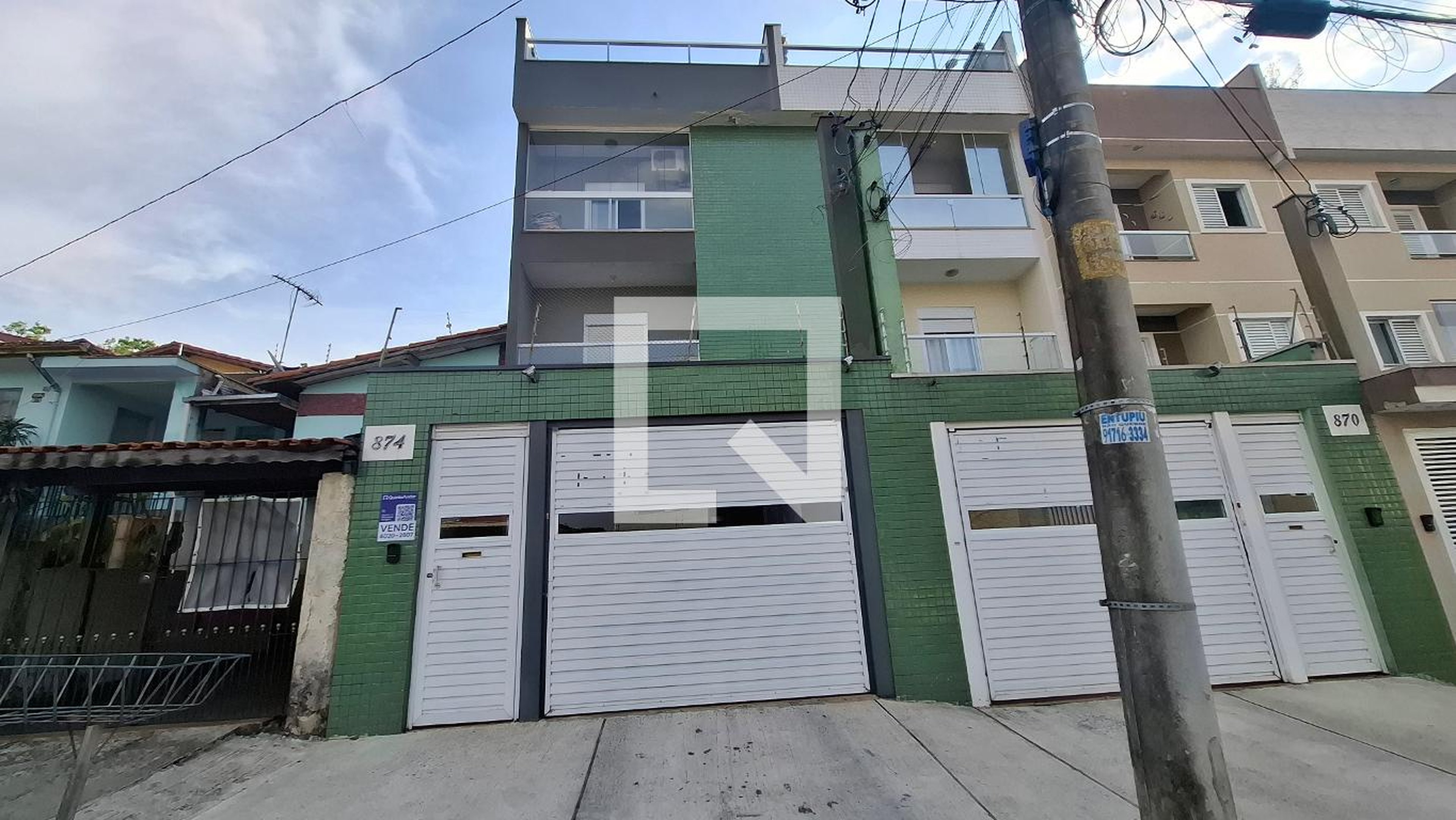 Fachada Condomínio em Rua Clélia, 874