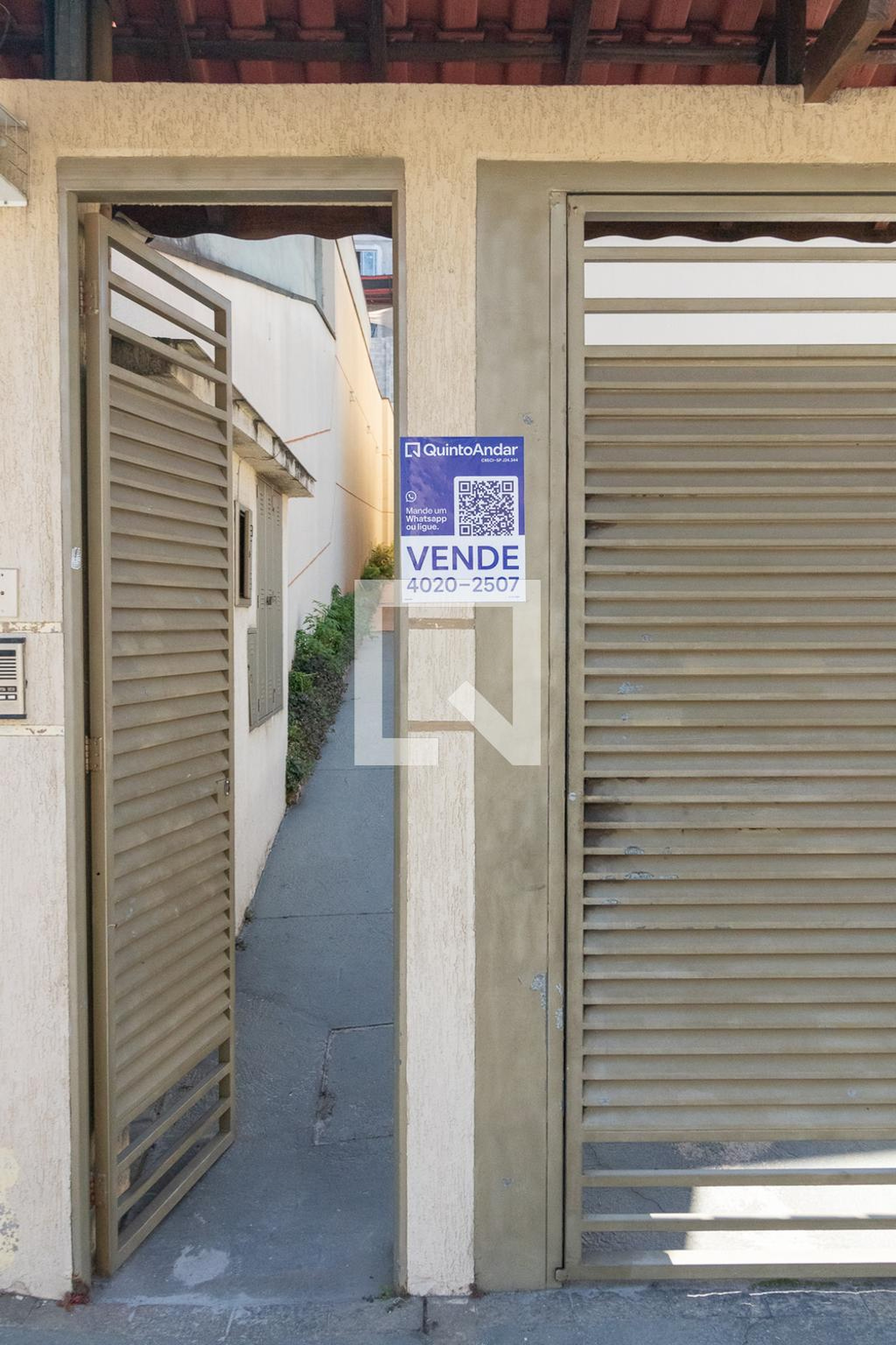 Fachada Condomínio em Rua Doutor Emanuel Dias, 143