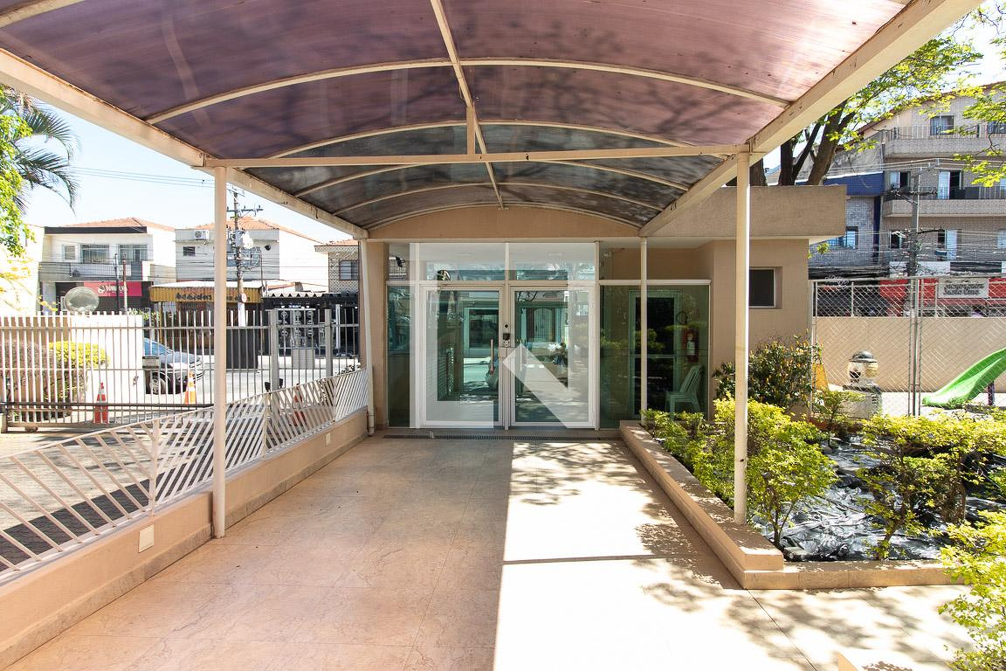 Entrada - Praça das Flores