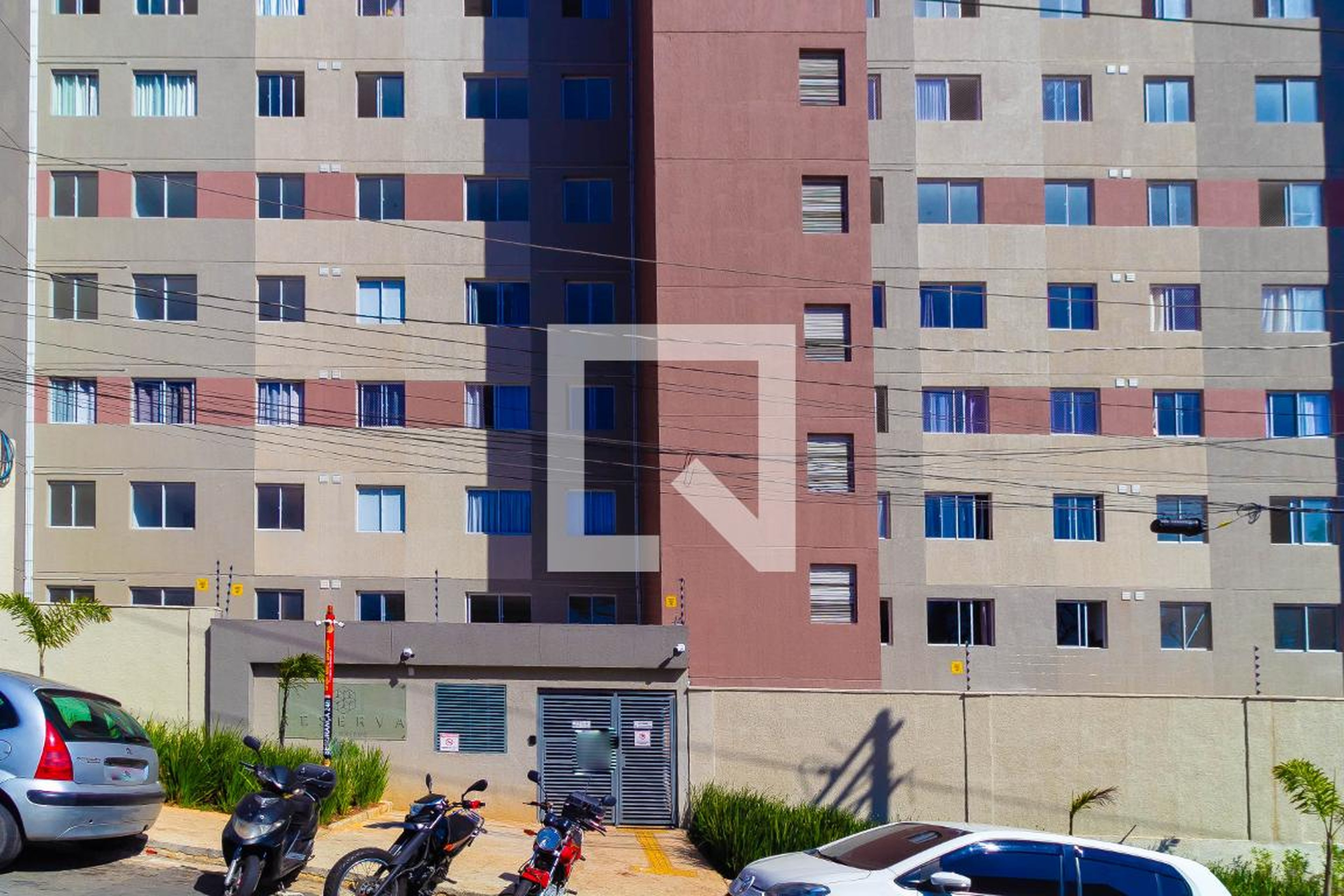 Fachada Condomínio em Rua São Sérgio, 1111