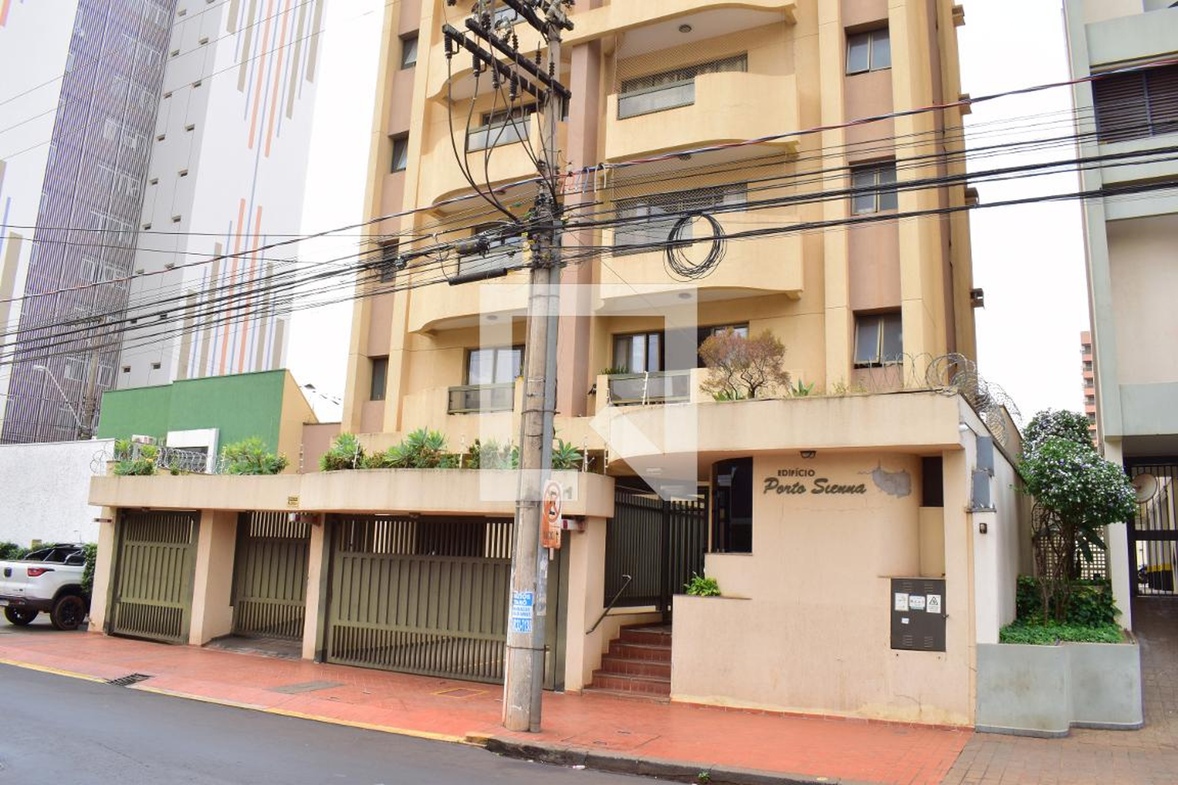 Fachada do Prédio Condomínio em Rua São Sebastião, 1101