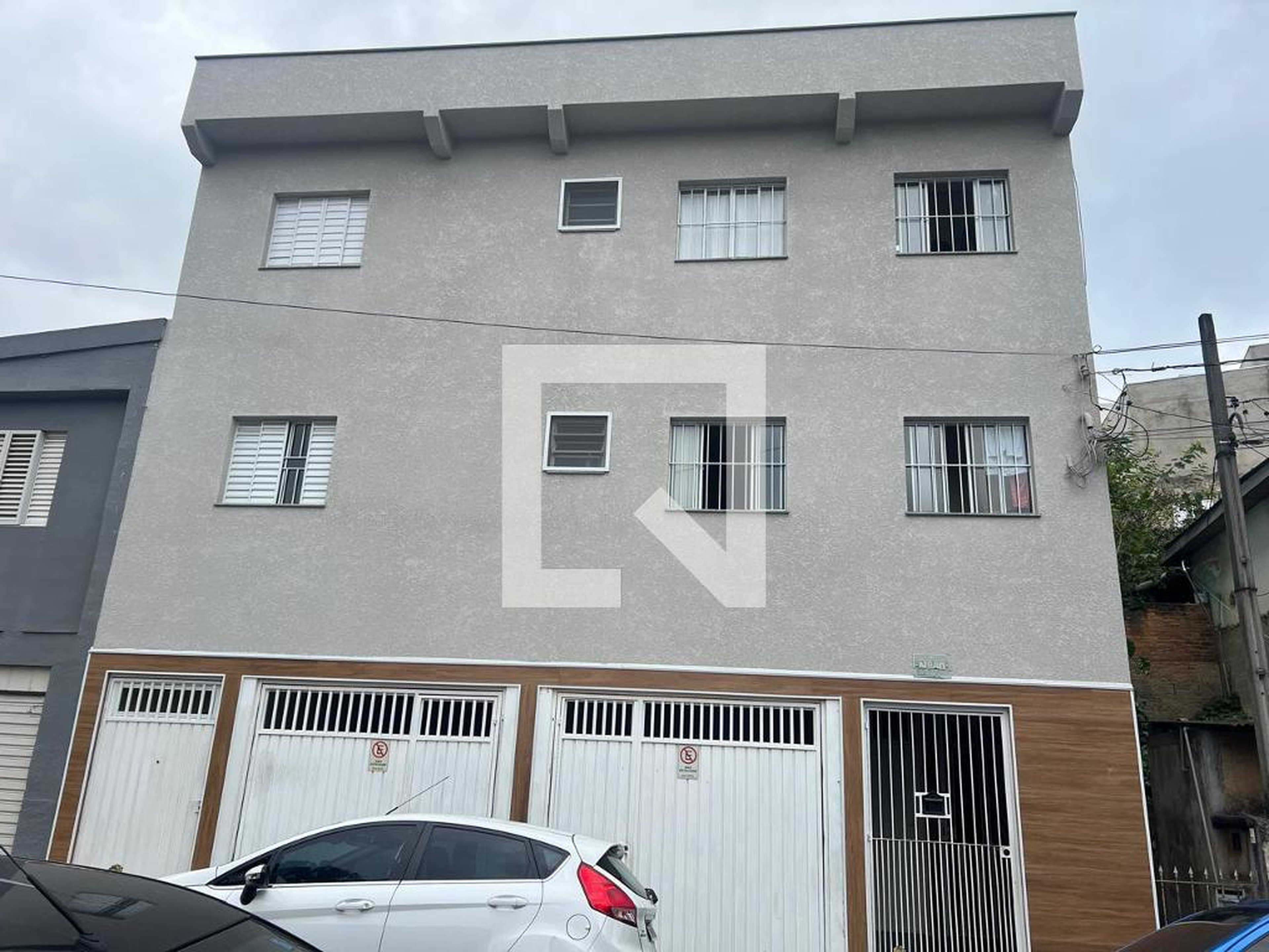 Fachada Condomínio em Rua Brilhante, 80