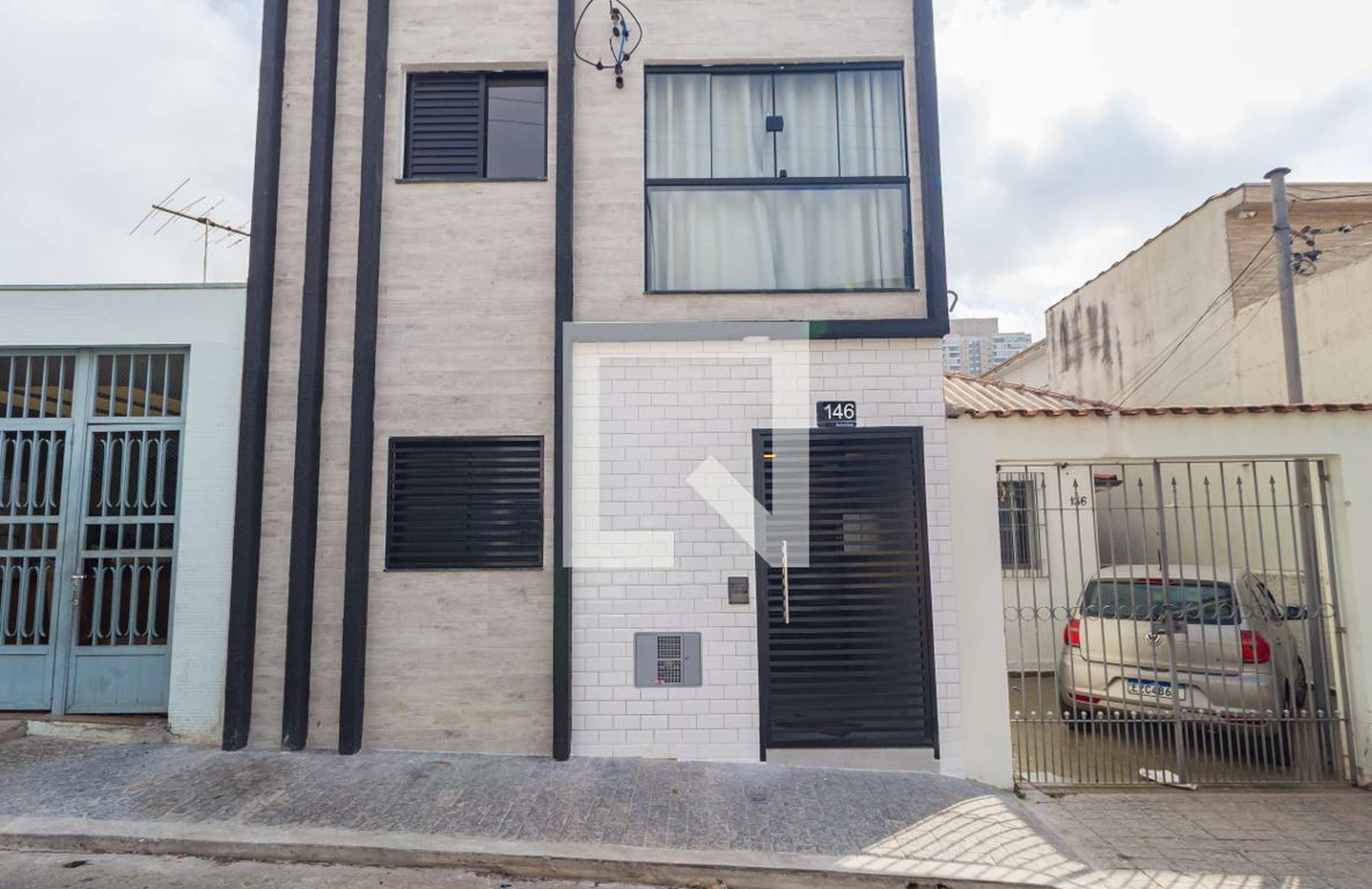 Fachada Condomínio em Rua Irmã Úrsula, 146