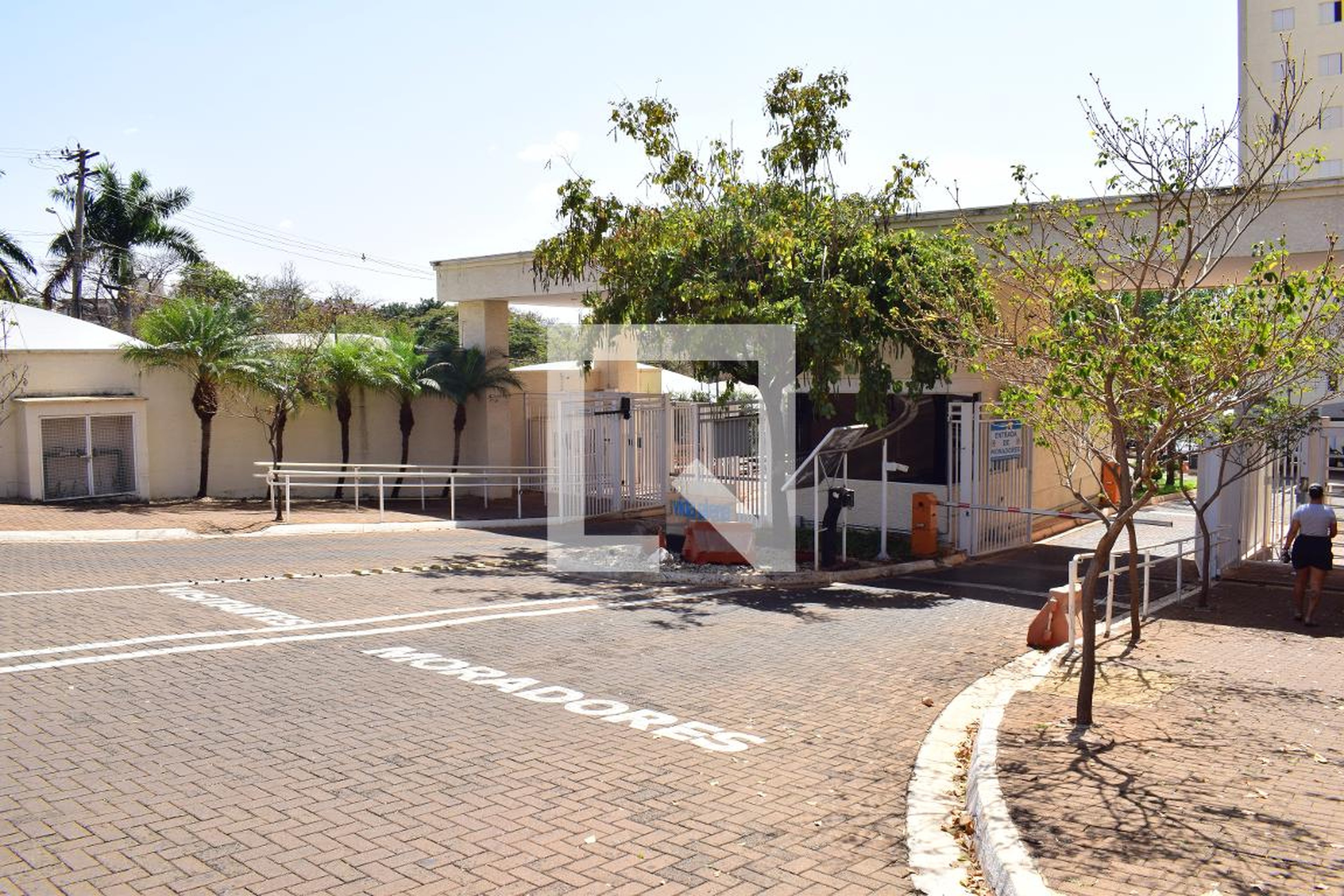 Fachada Condomínio em Rua Cavalheiro Torquato Rizzi, 551