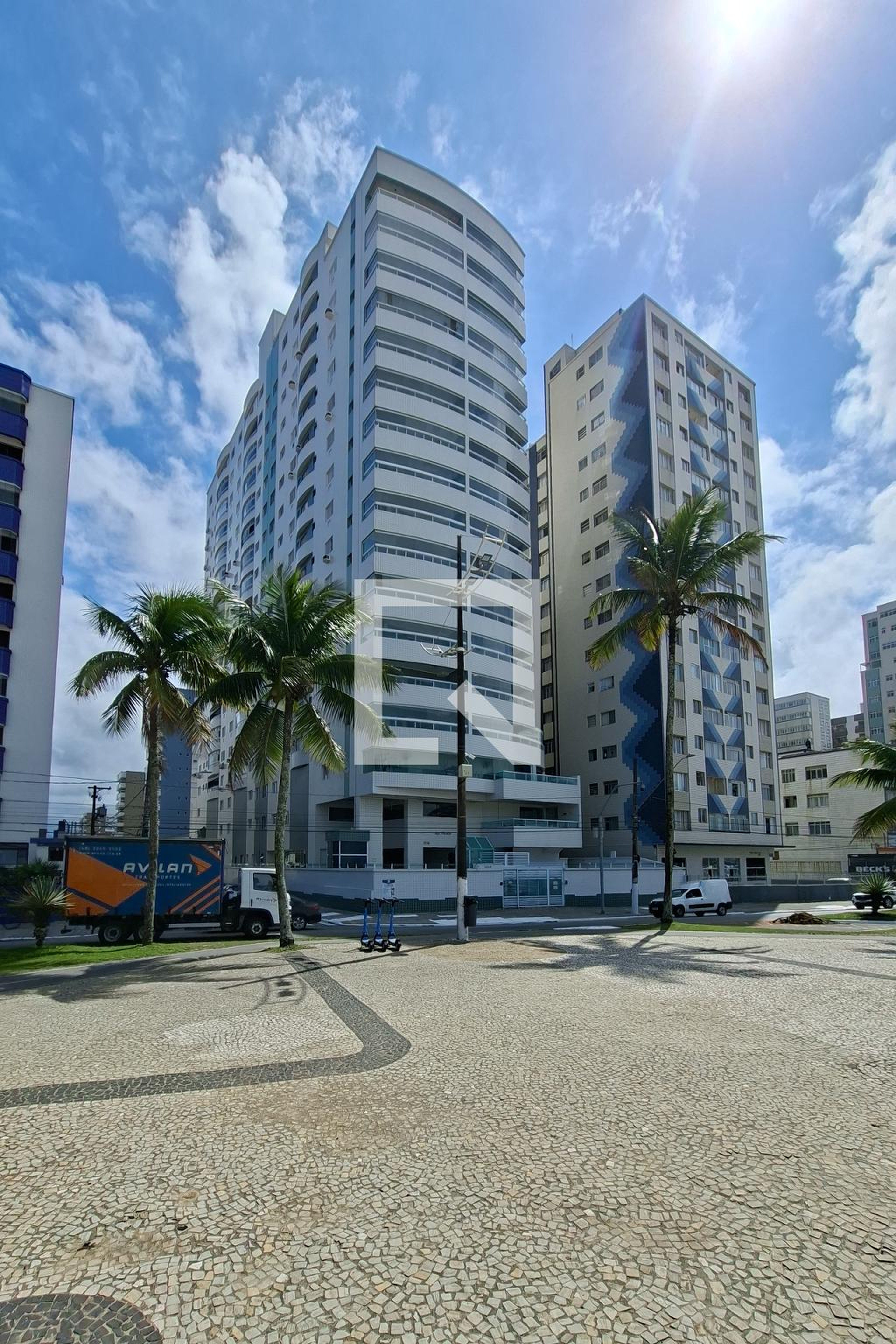 Fachada do Prédio Condomínio Nicolas